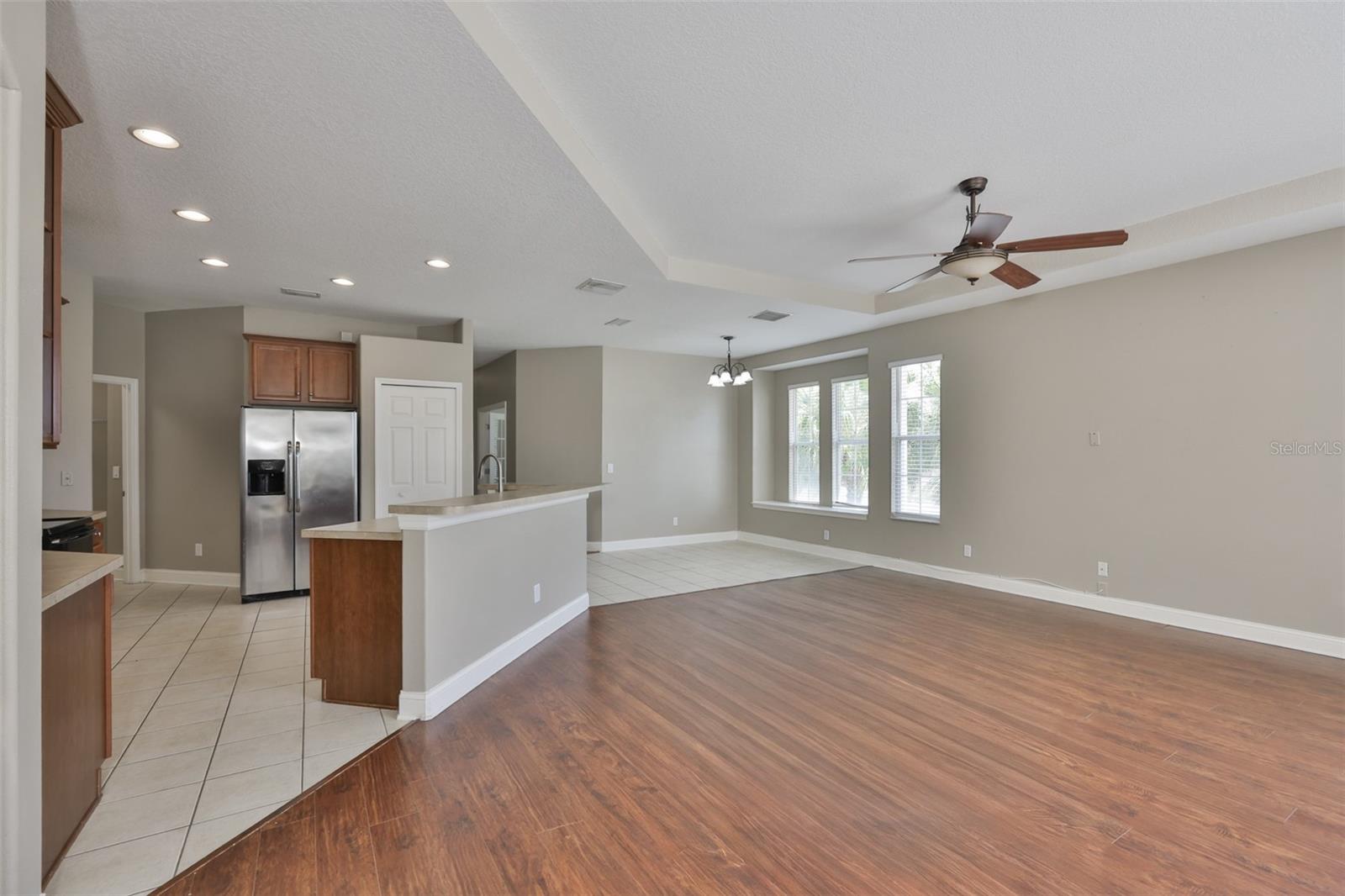 5615 GOLDEN ISLES DR, APOLLO BEACH, FL, 33572