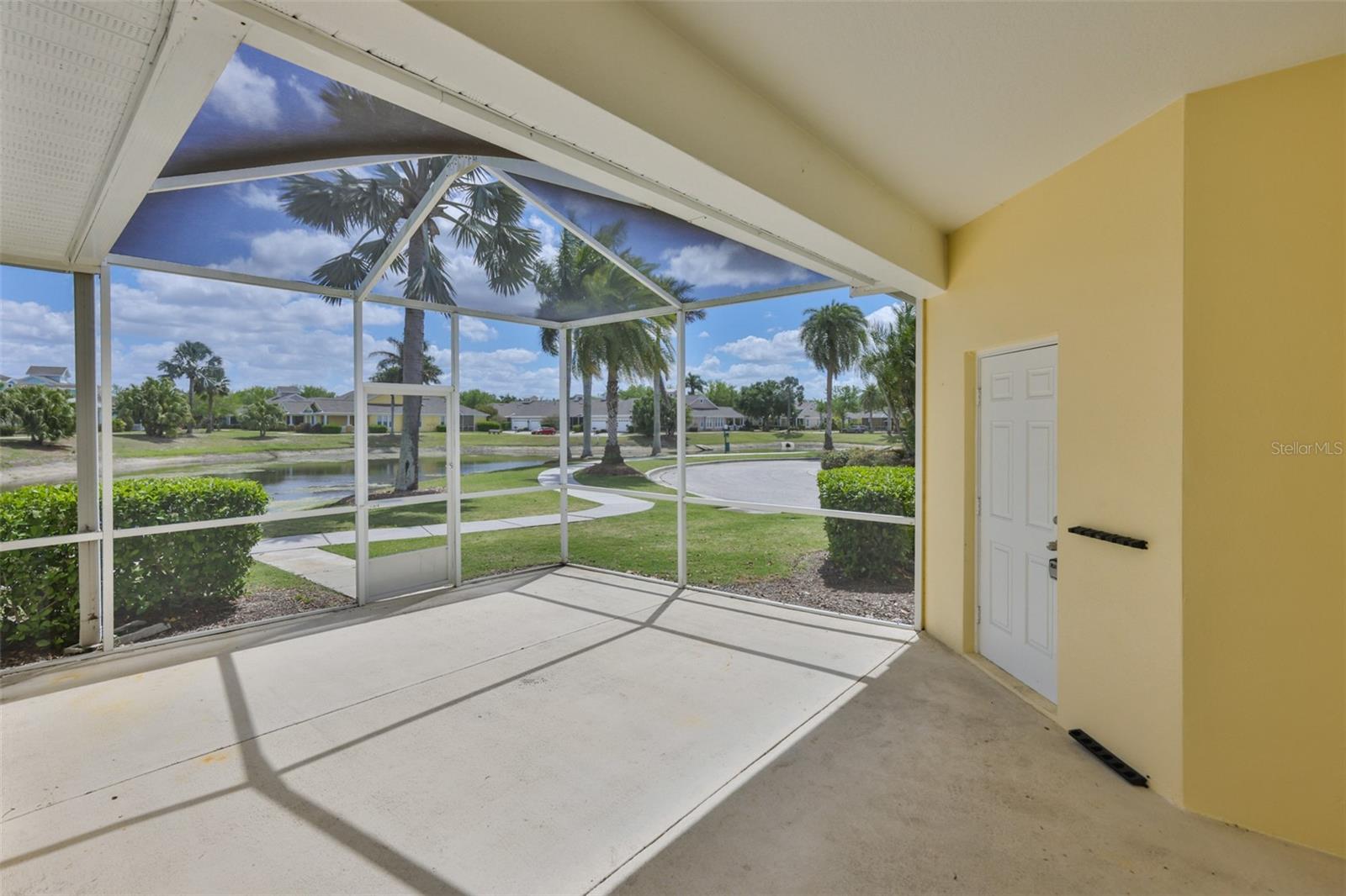 5615 GOLDEN ISLES DR, APOLLO BEACH, FL, 33572