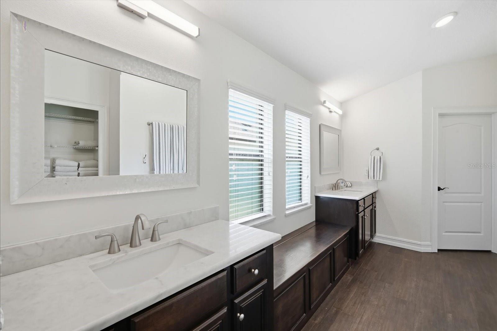 15526 STARLING CROSSING DR, LITHIA, FL, 33547