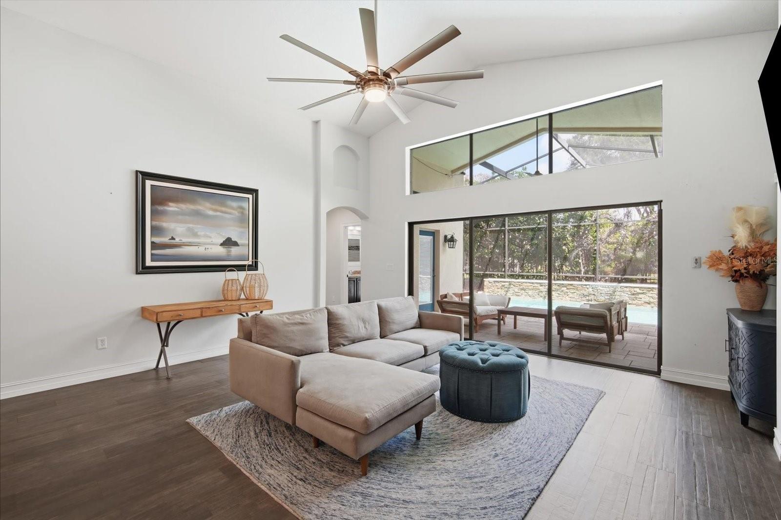 15526 STARLING CROSSING DR, LITHIA, FL, 33547