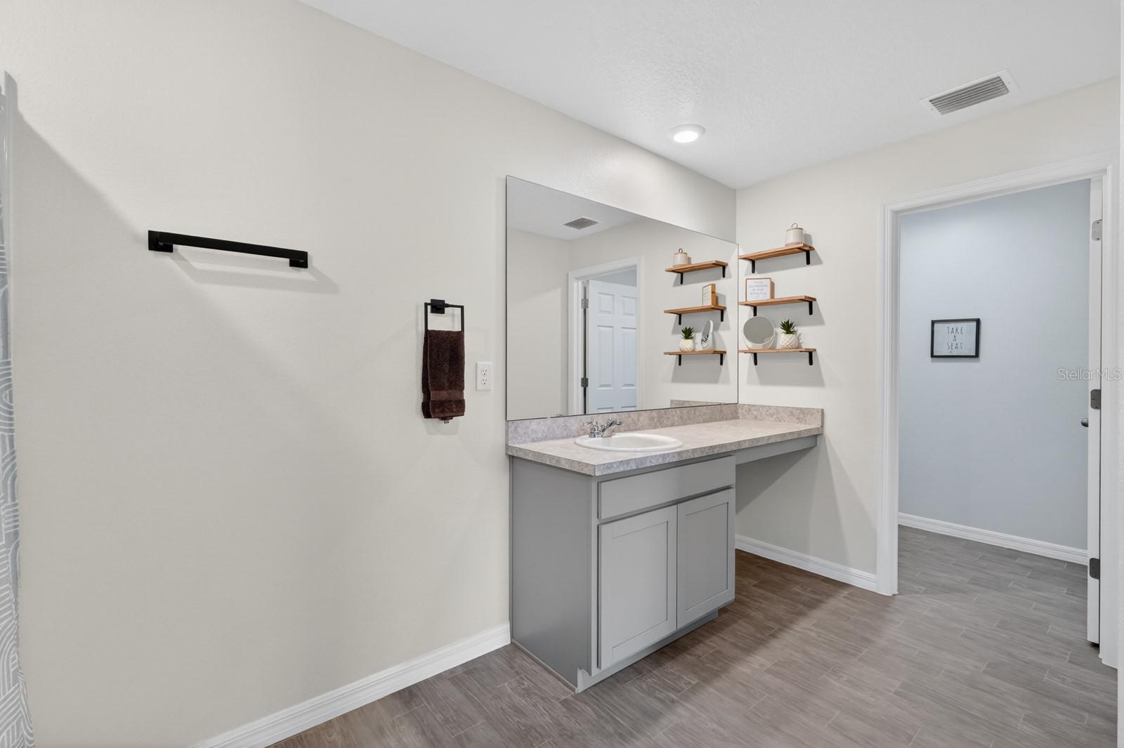 24 PIERCE LN, PALM COAST, FL, 32164