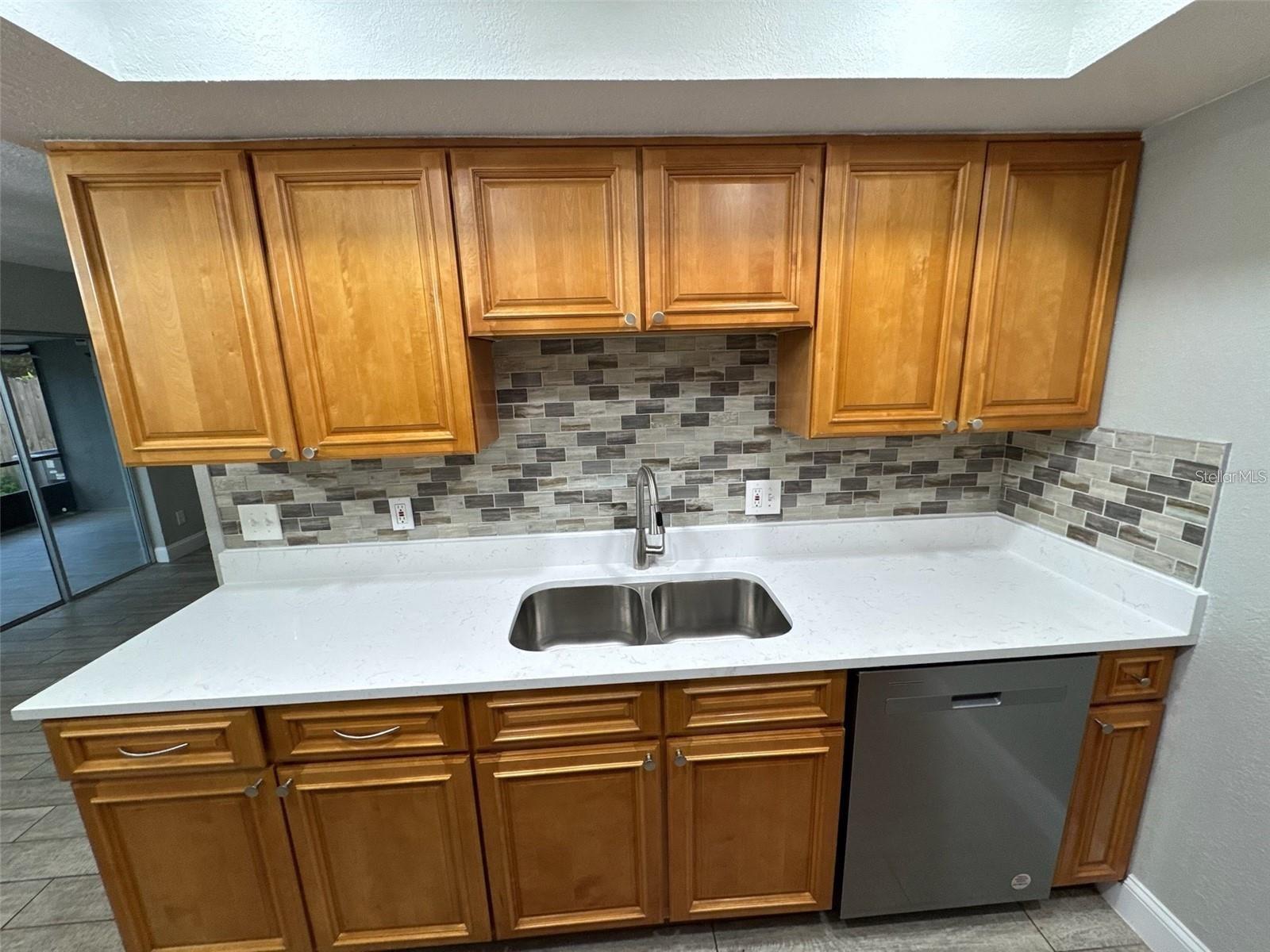 2419 RIO PINAR LAKES BLVD, ORLANDO, FL, 32822