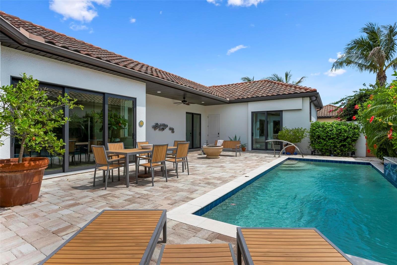 134 E TAMPA AVE, VENICE, FL, 34285