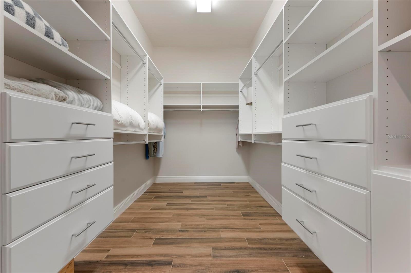 134 E TAMPA AVE, VENICE, FL, 34285