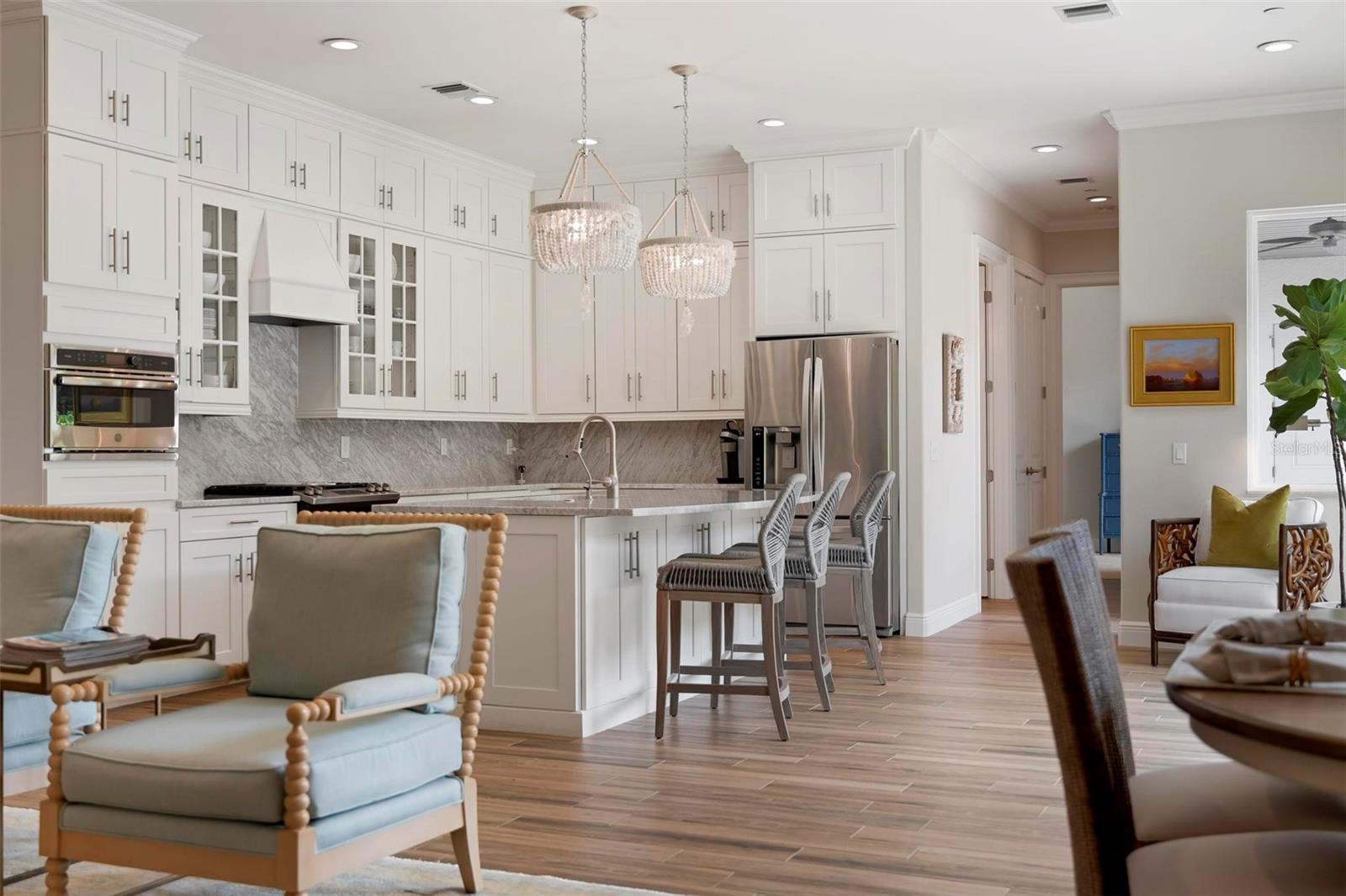 134 E TAMPA AVE, VENICE, FL, 34285