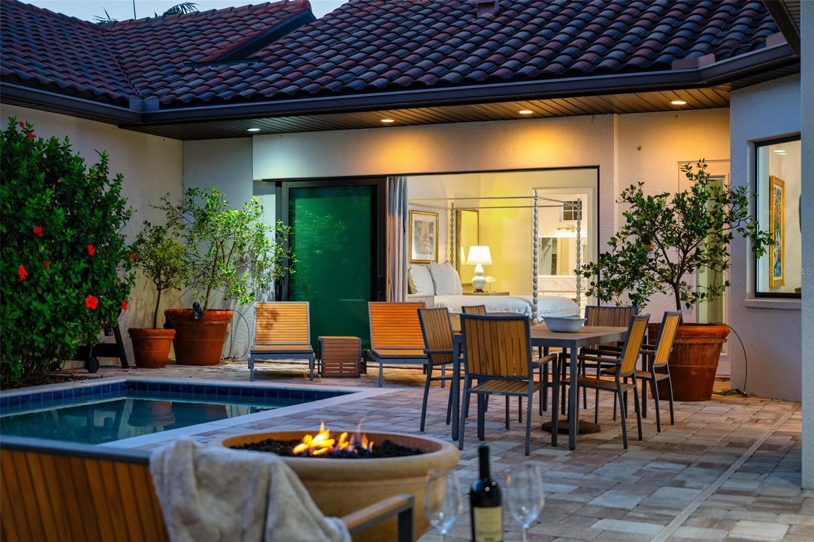 134 E TAMPA AVE, VENICE, FL, 34285