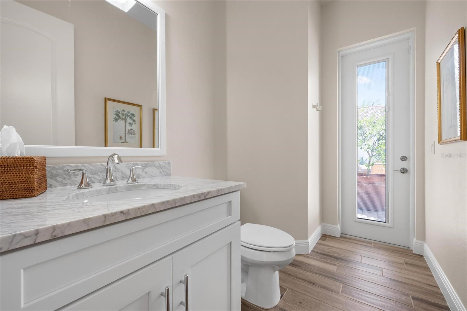 134 E TAMPA AVE, VENICE, FL, 34285