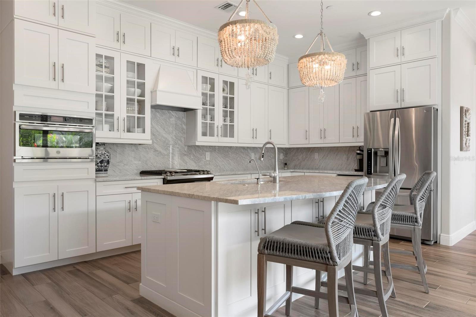 134 E TAMPA AVE, VENICE, FL, 34285