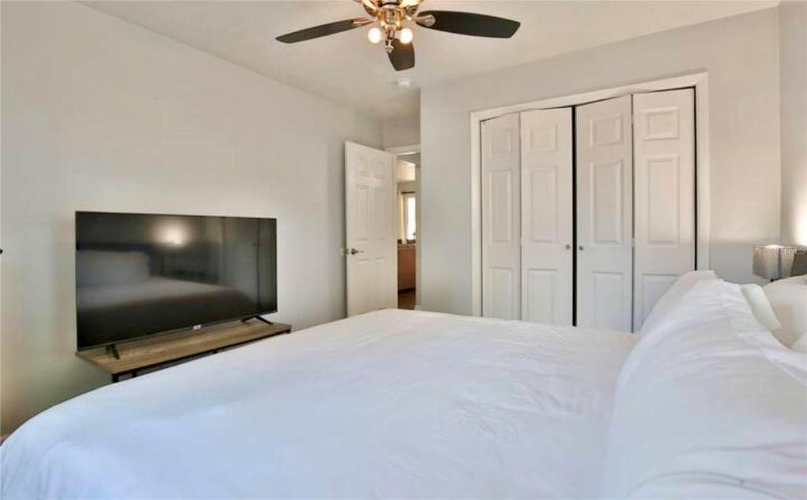 3113 MCINTOSH RD, SARASOTA, FL, 34232