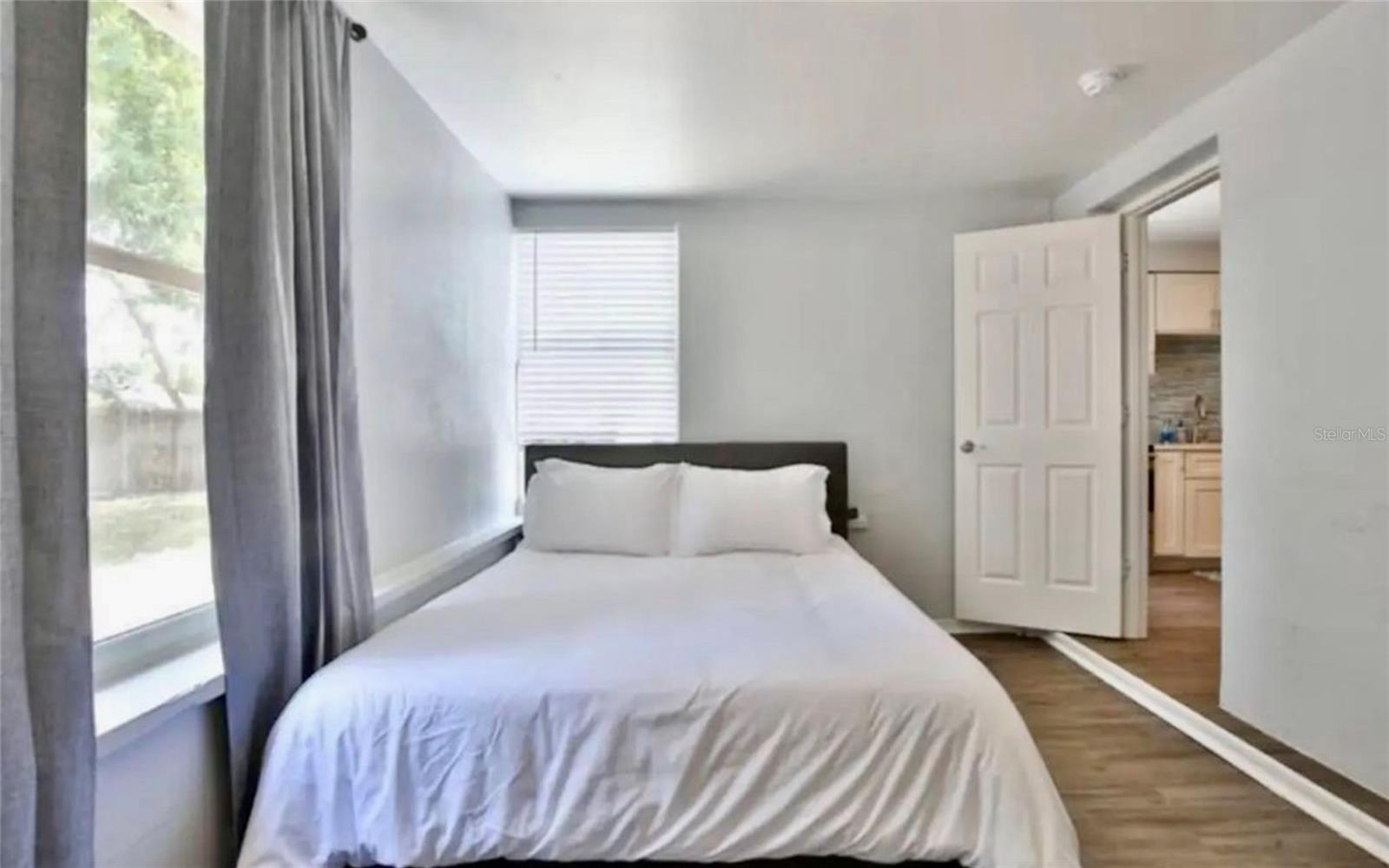 3113 MCINTOSH RD, SARASOTA, FL, 34232