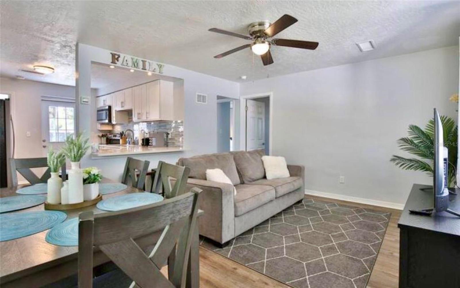 3113 MCINTOSH RD, SARASOTA, FL, 34232