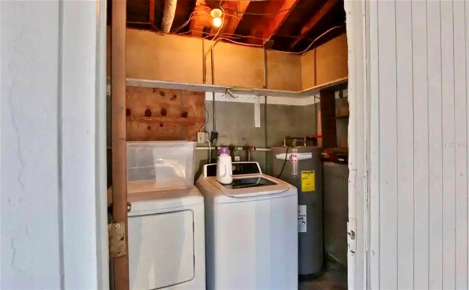 3113 MCINTOSH RD, SARASOTA, FL, 34232