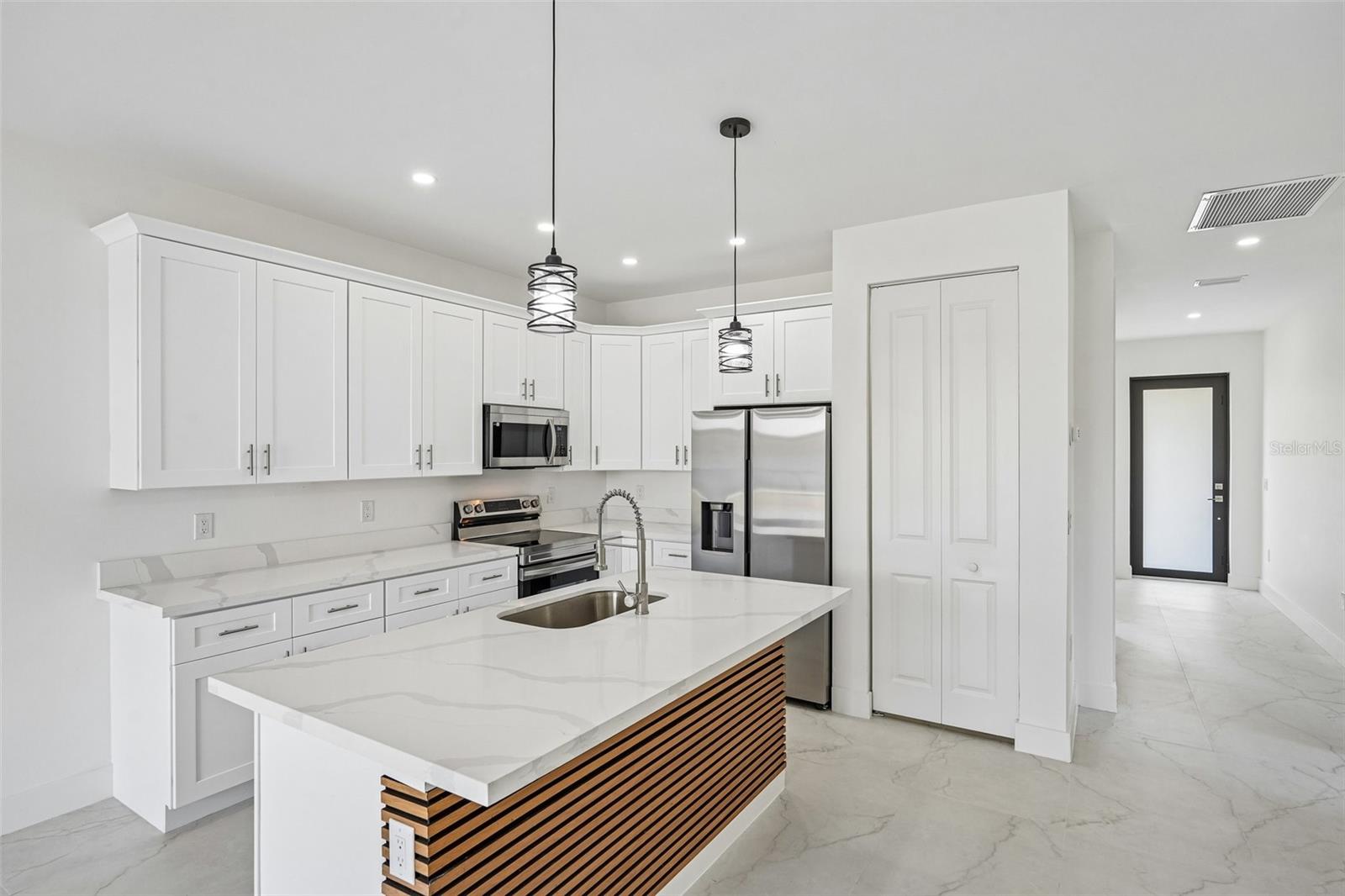 845/847 MEADOW RD, LEHIGH ACRES, FL, 33973