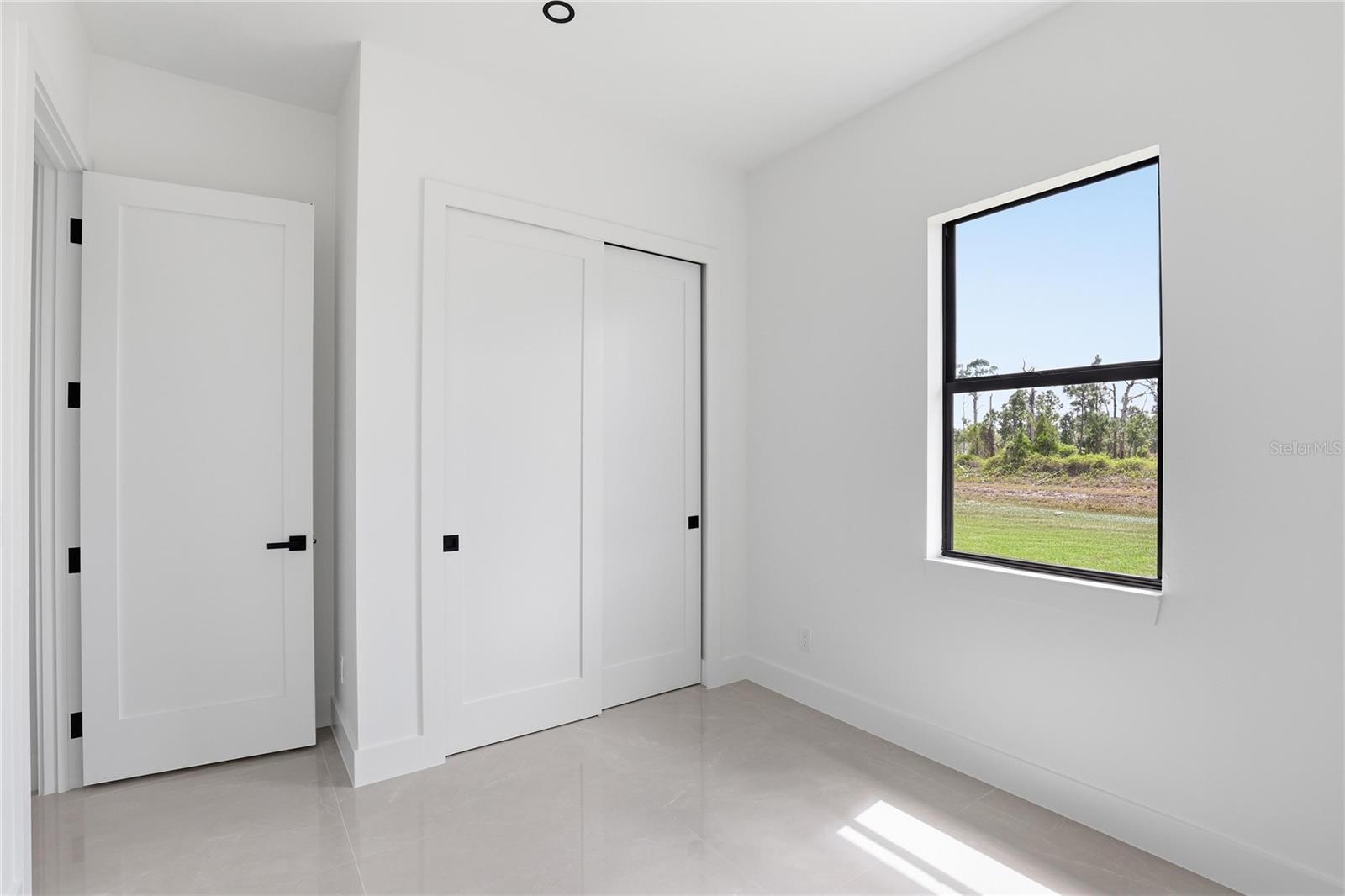 1124 S EDELWEISS ST E, LEHIGH ACRES, FL, 33974