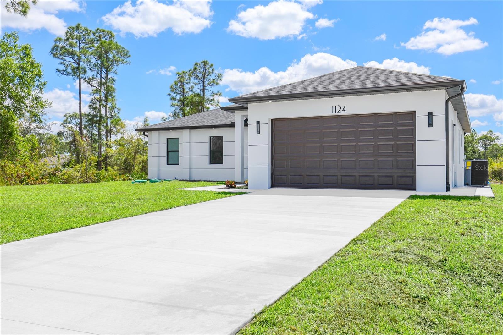 1124 S EDELWEISS ST E, LEHIGH ACRES, FL, 33974