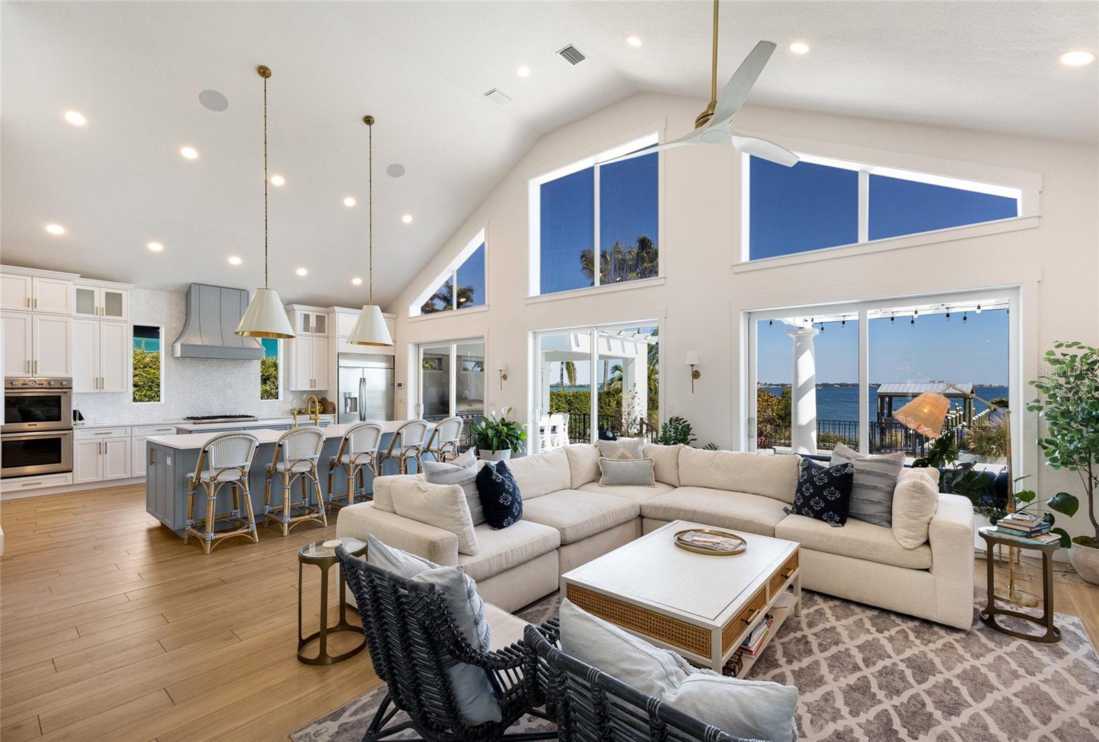 1519 RIVERVIEW LN, BRADENTON, FL, 34209