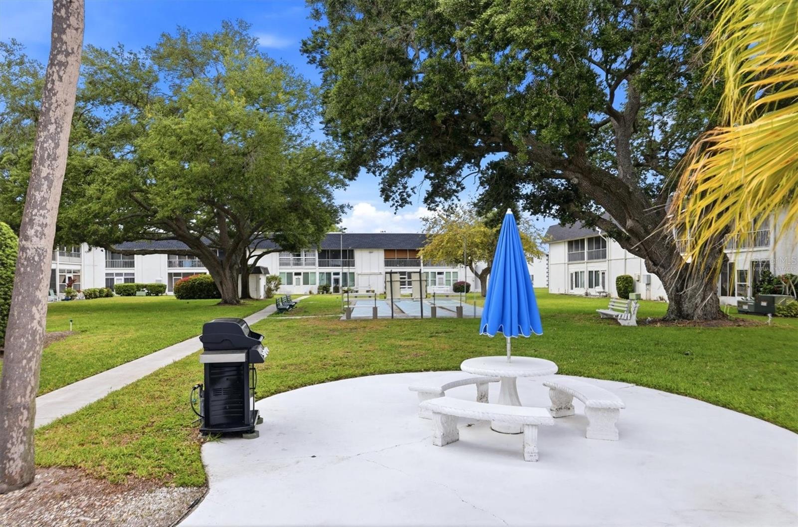 202 46TH AVENUE TER W #404, BRADENTON, FL, 34207