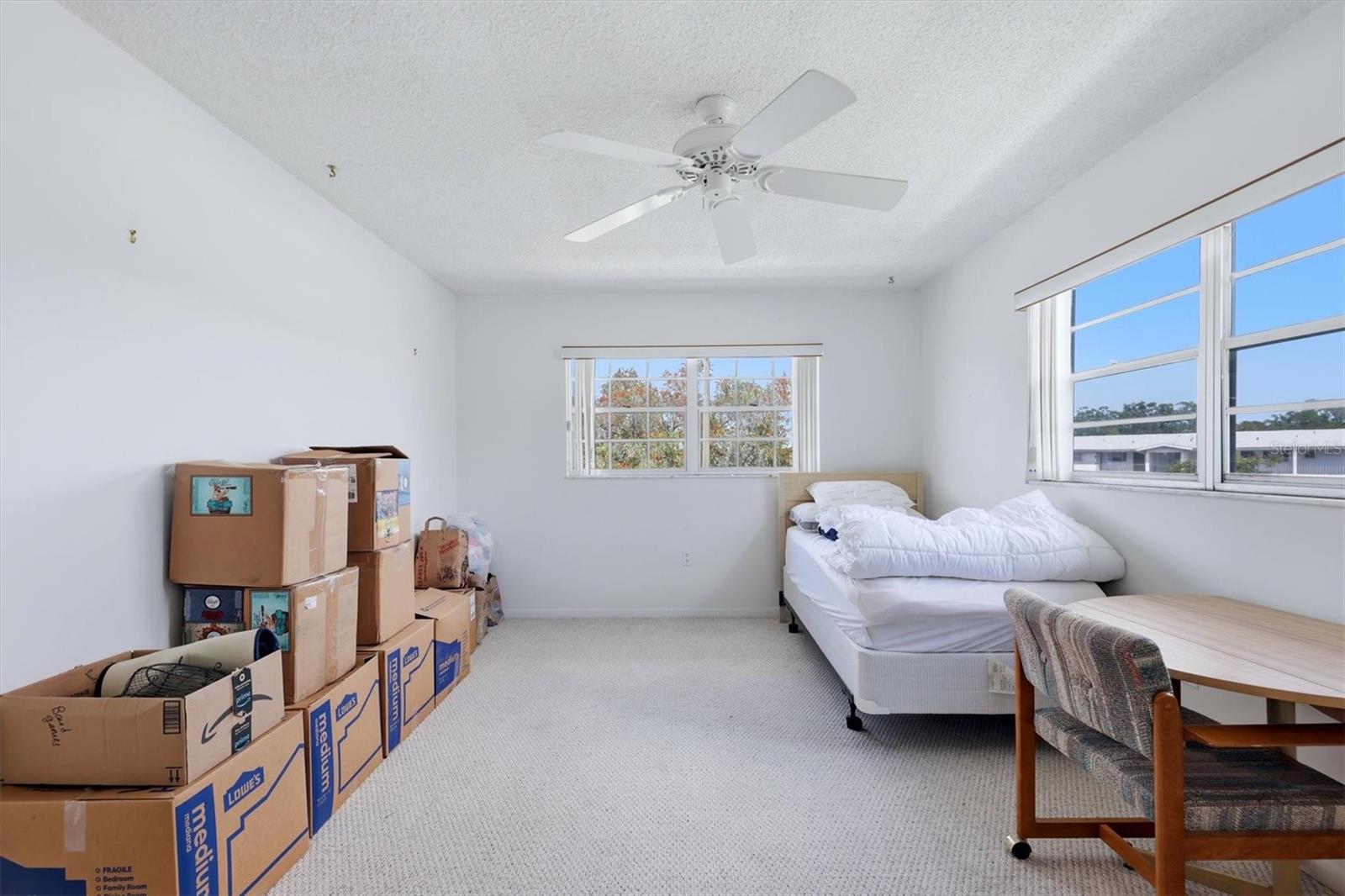 202 46TH AVENUE TER W #404, BRADENTON, FL, 34207