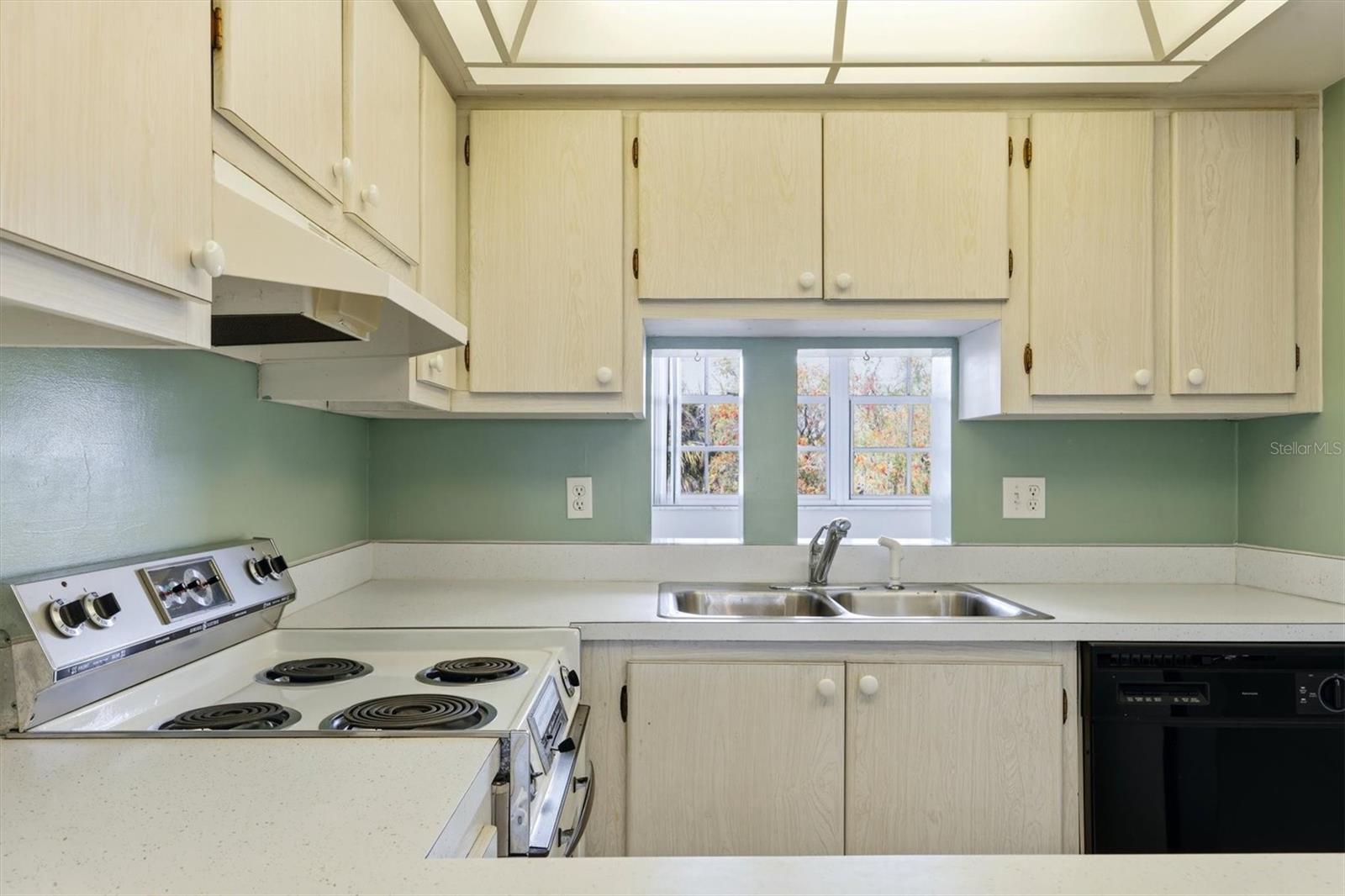 202 46TH AVENUE TER W #404, BRADENTON, FL, 34207