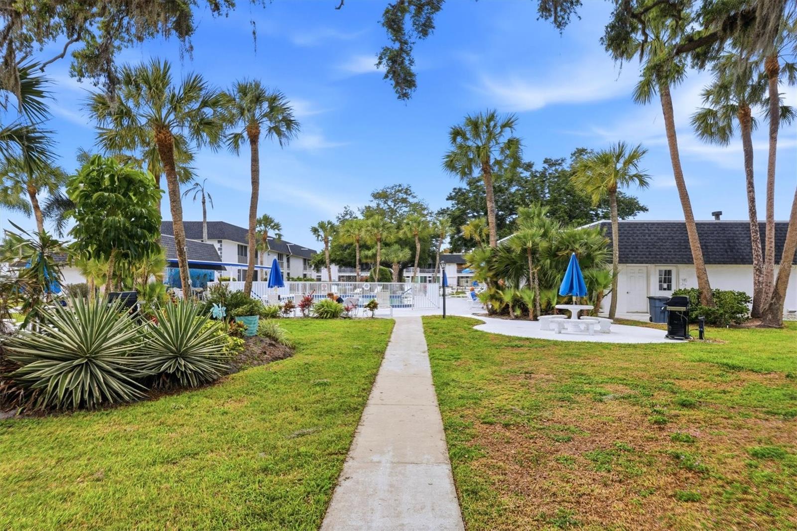 202 46TH AVENUE TER W #404, BRADENTON, FL, 34207