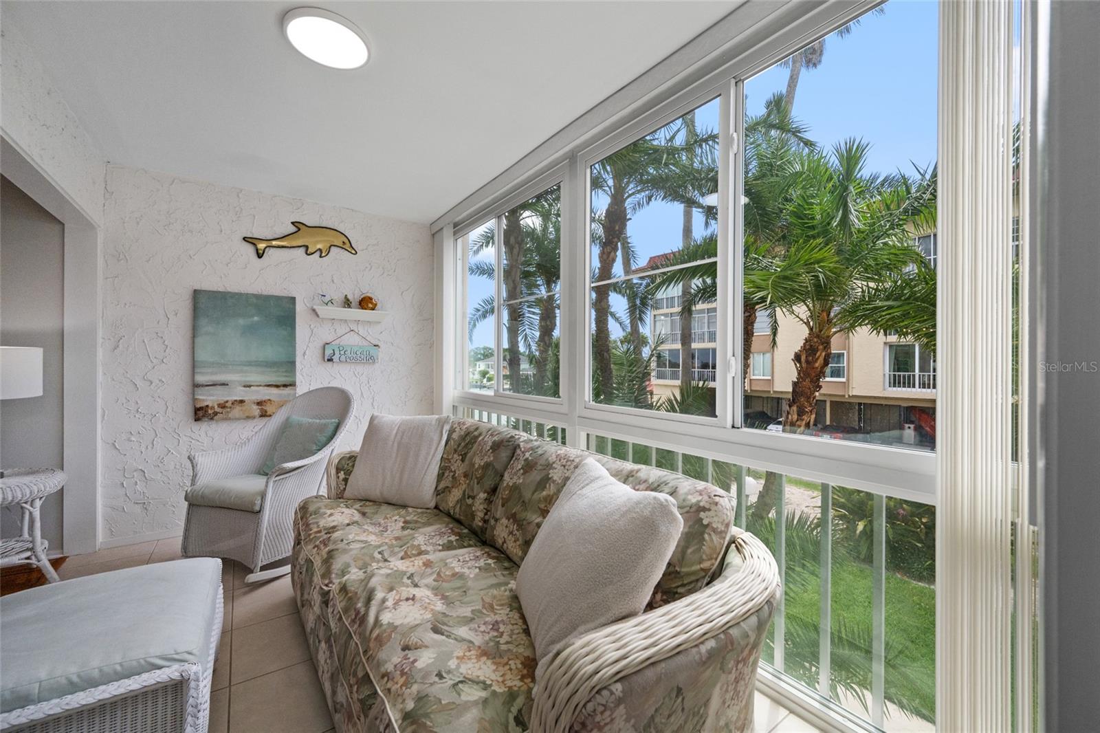 121 ISLAND WAY #323, CLEARWATER BEACH, FL, 33767