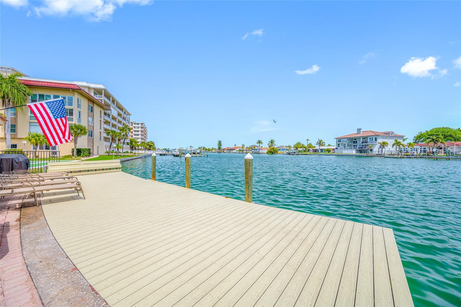 121 ISLAND WAY #323, CLEARWATER BEACH, FL, 33767