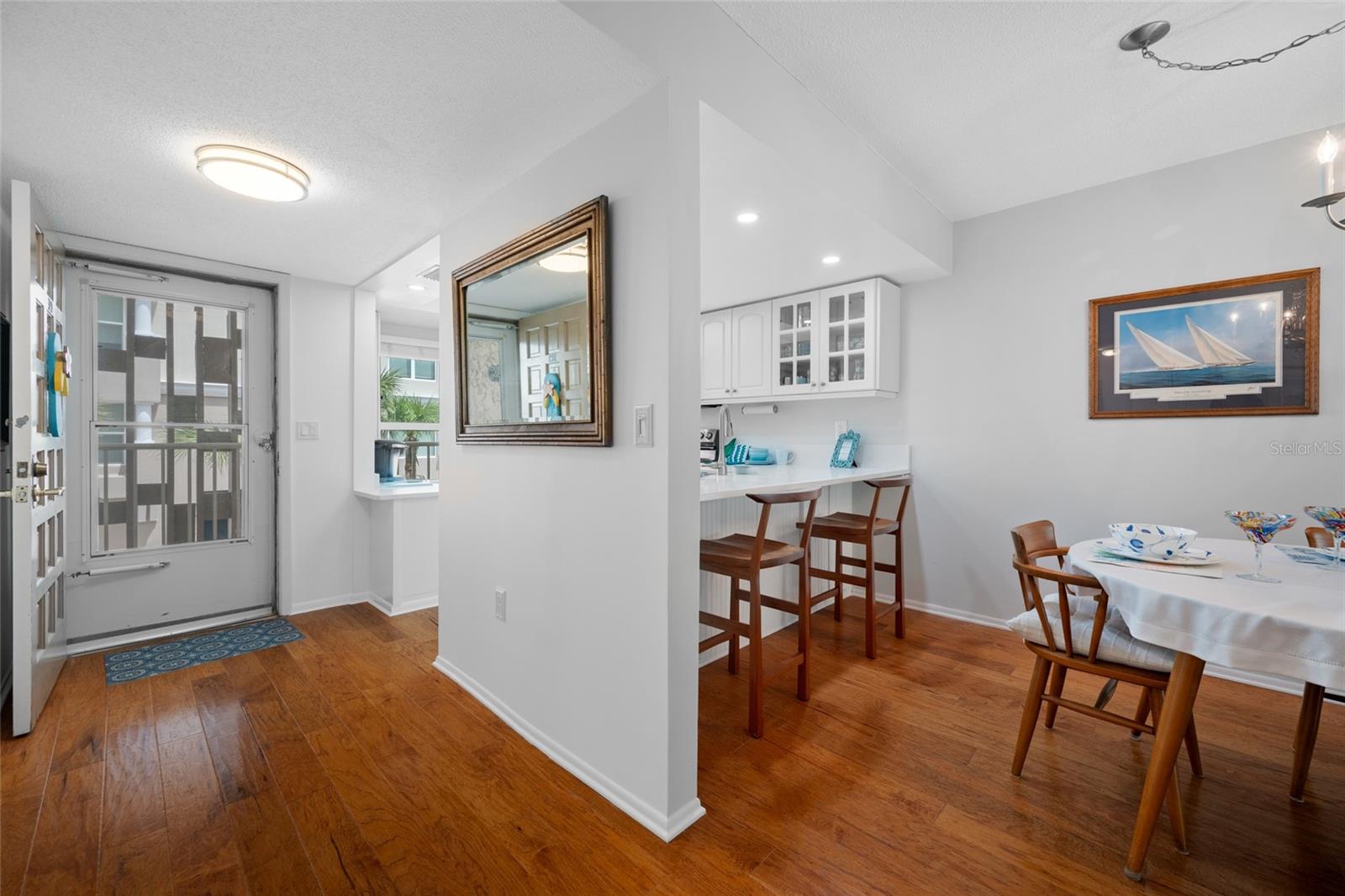 121 ISLAND WAY #323, CLEARWATER BEACH, FL, 33767