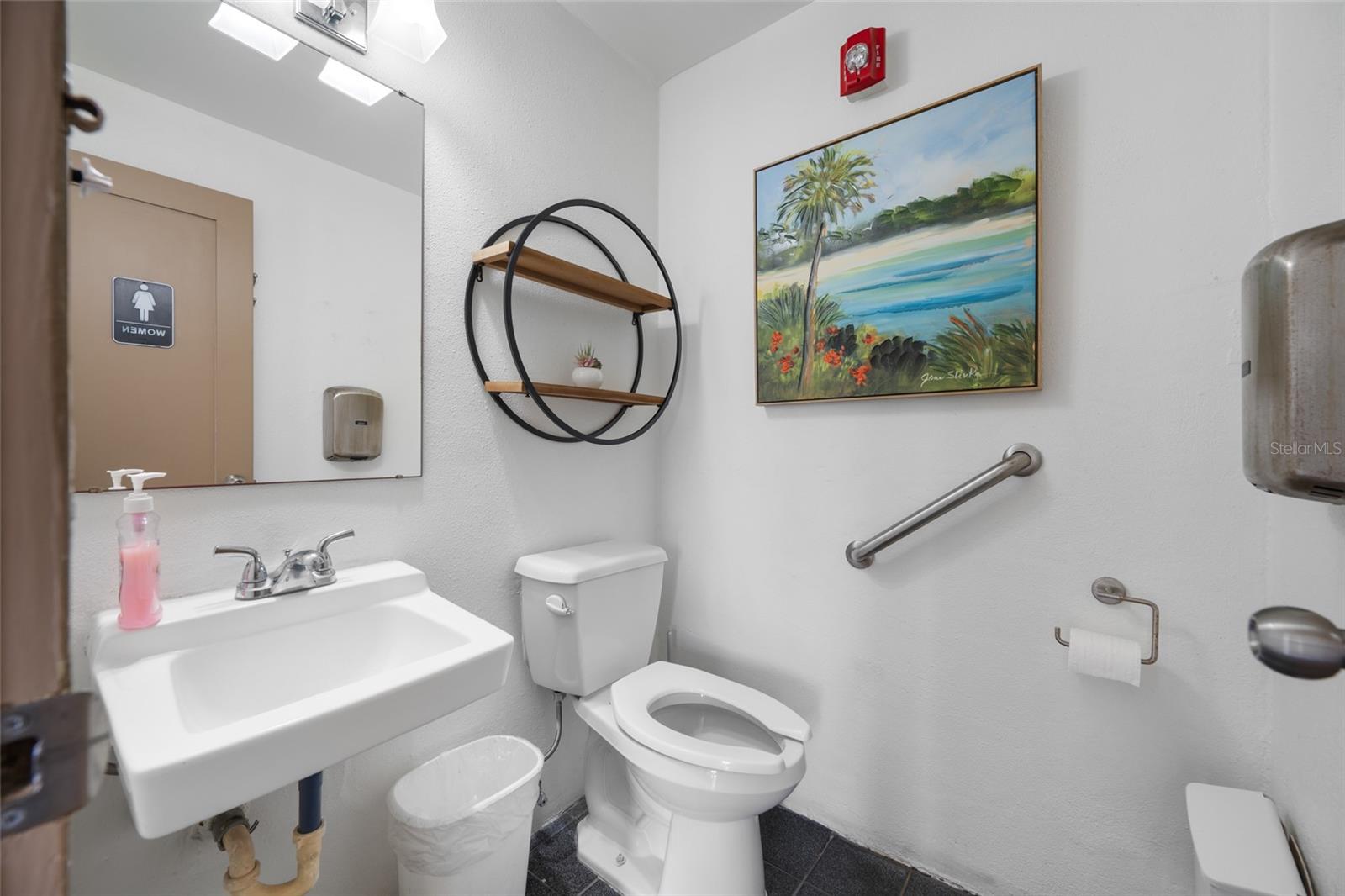 121 ISLAND WAY #323, CLEARWATER BEACH, FL, 33767