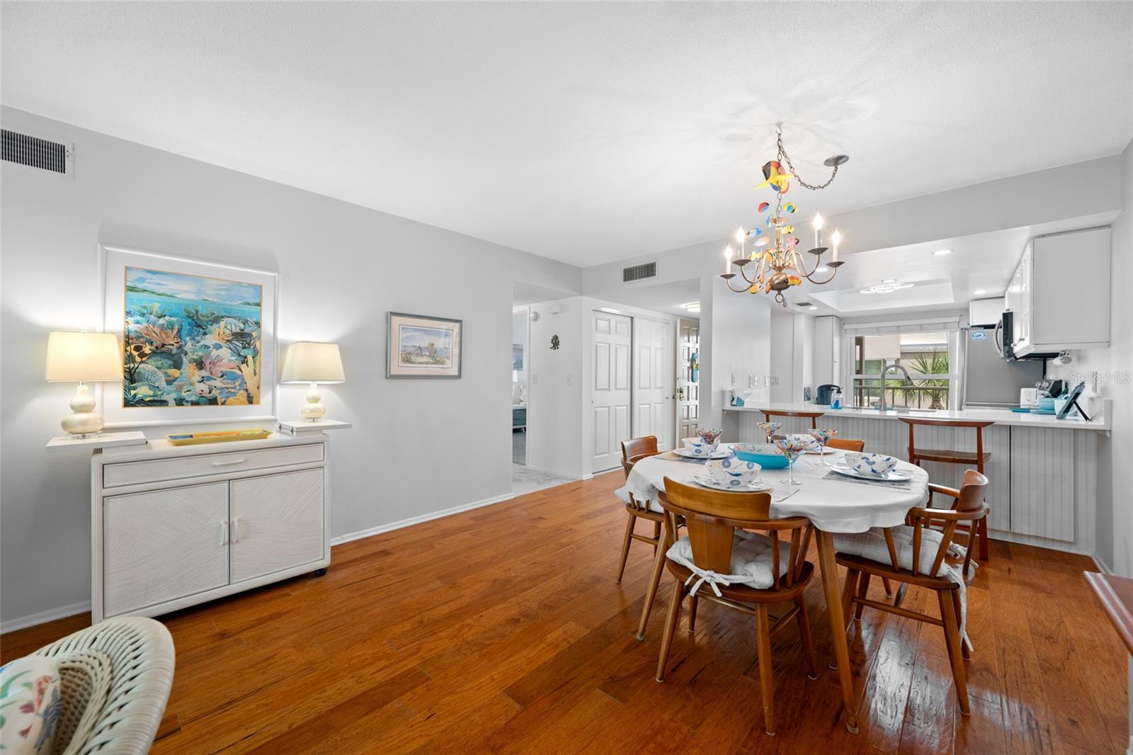 121 ISLAND WAY #323, CLEARWATER BEACH, FL, 33767