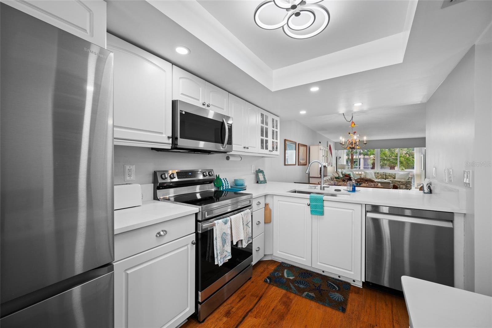 121 ISLAND WAY #323, CLEARWATER BEACH, FL, 33767