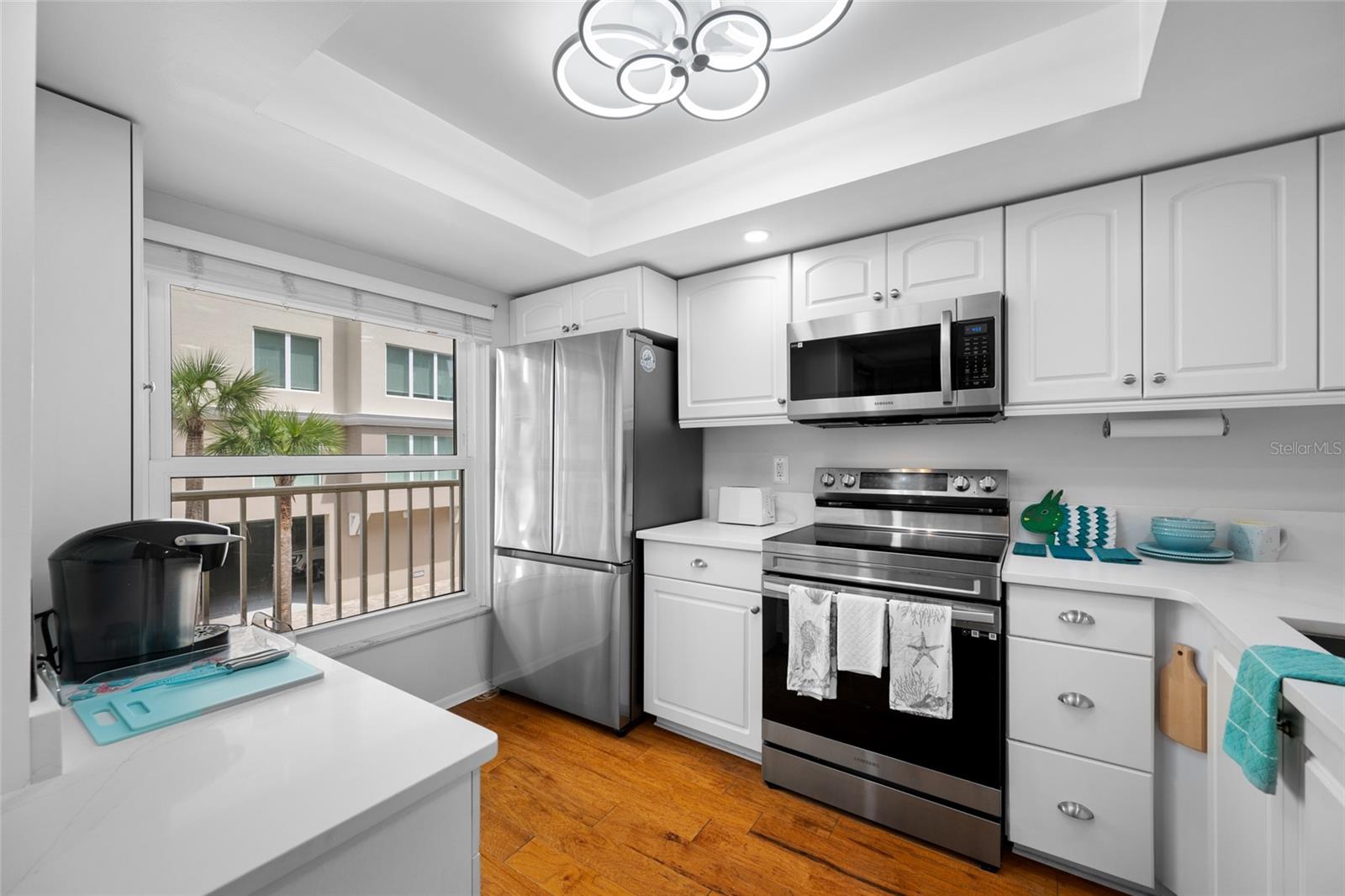 121 ISLAND WAY #323, CLEARWATER BEACH, FL, 33767