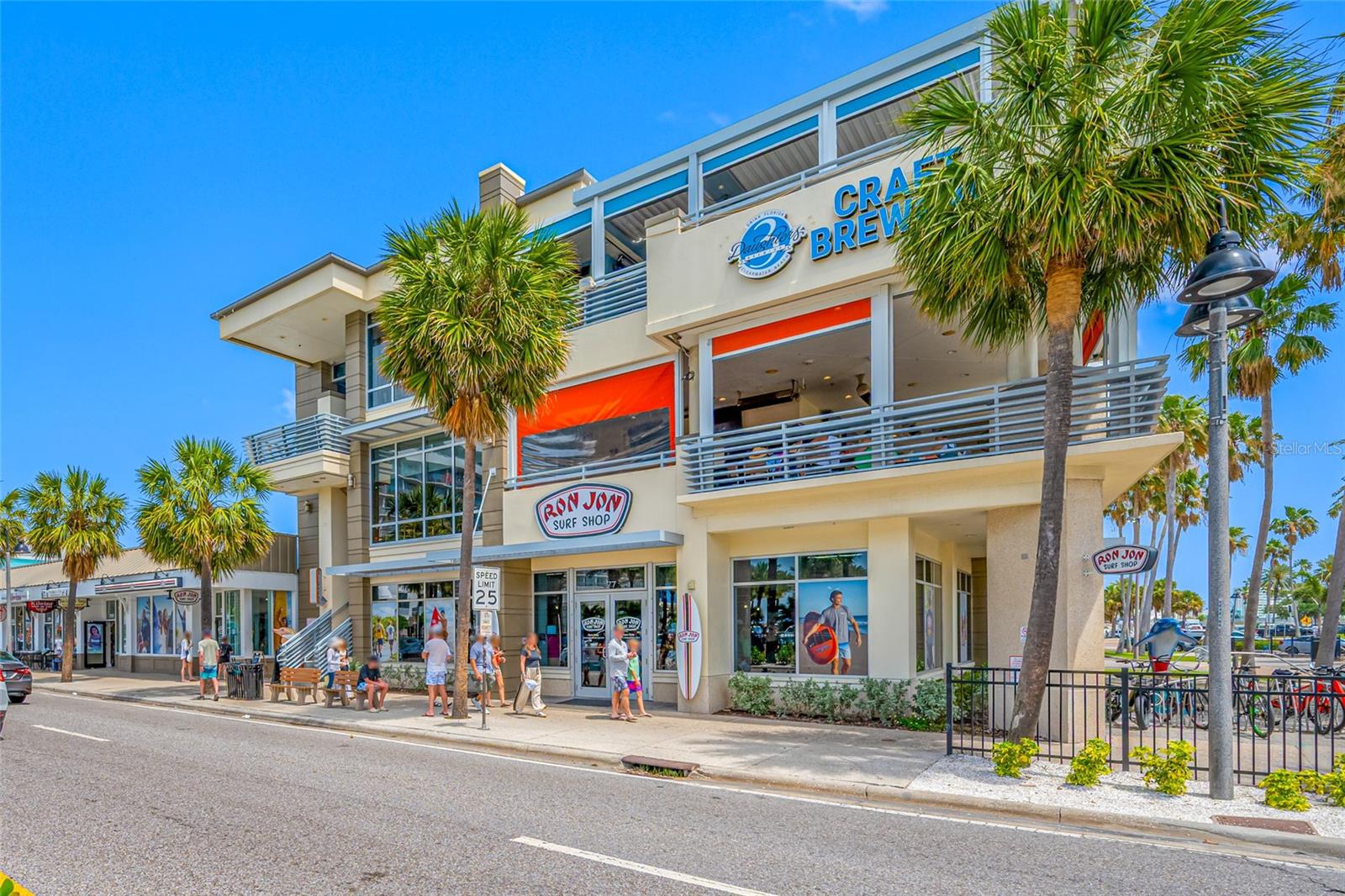 121 ISLAND WAY #323, CLEARWATER BEACH, FL, 33767