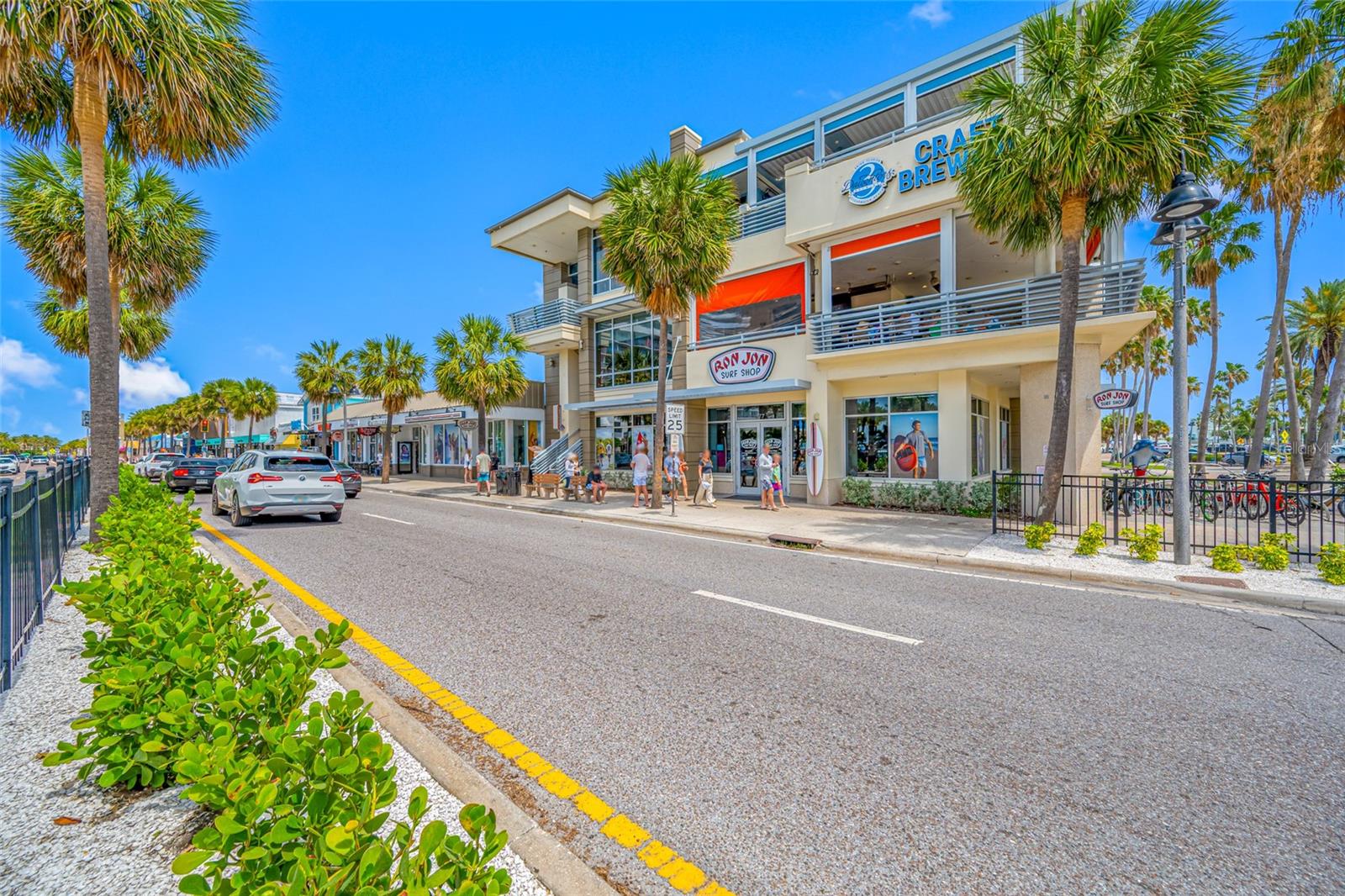 121 ISLAND WAY #323, CLEARWATER BEACH, FL, 33767