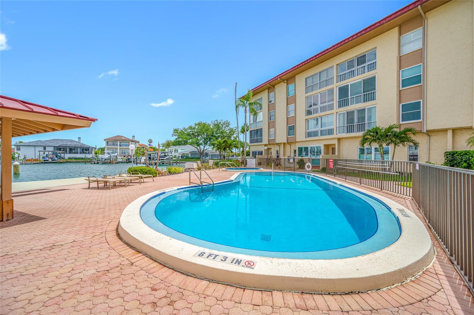 121 ISLAND WAY #323, CLEARWATER BEACH, FL, 33767