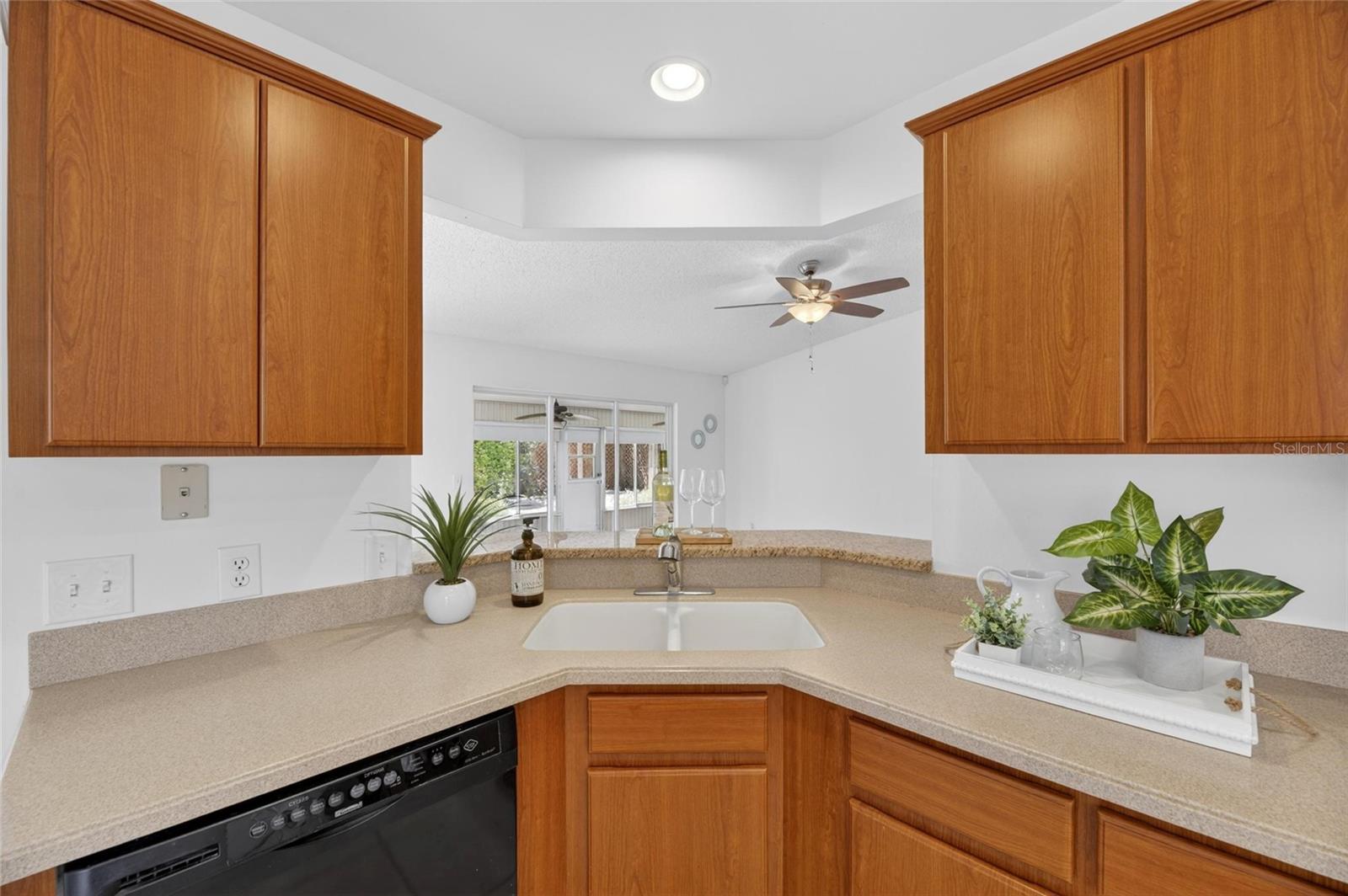 9780 FOX CHAPEL RD, TAMPA, FL, 33647