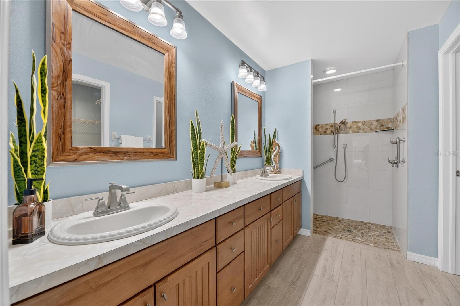 9780 FOX CHAPEL RD, TAMPA, FL, 33647