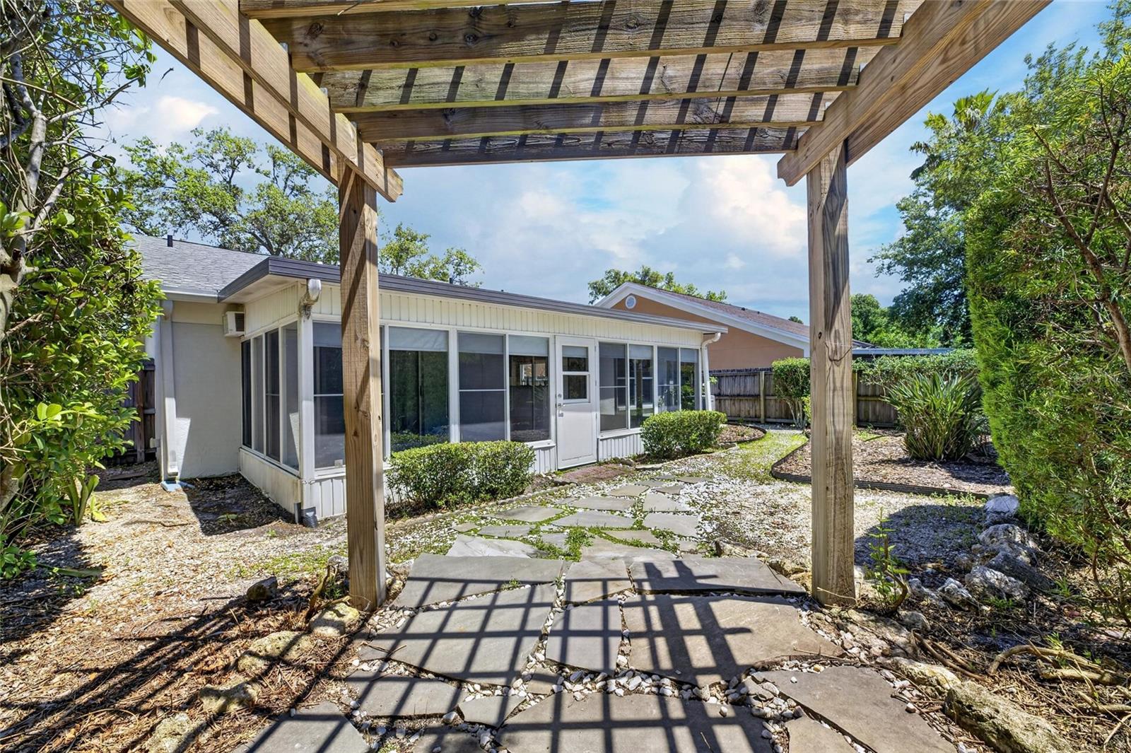 9780 FOX CHAPEL RD, TAMPA, FL, 33647