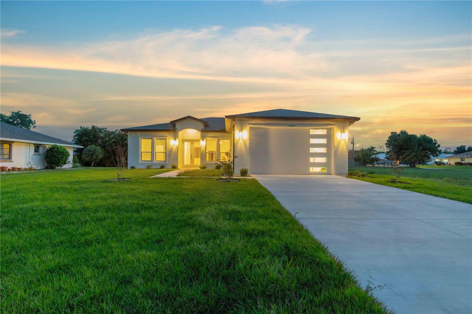 1215 RIO DE JANEIRO AVE, PUNTA GORDA, FL, 33983
