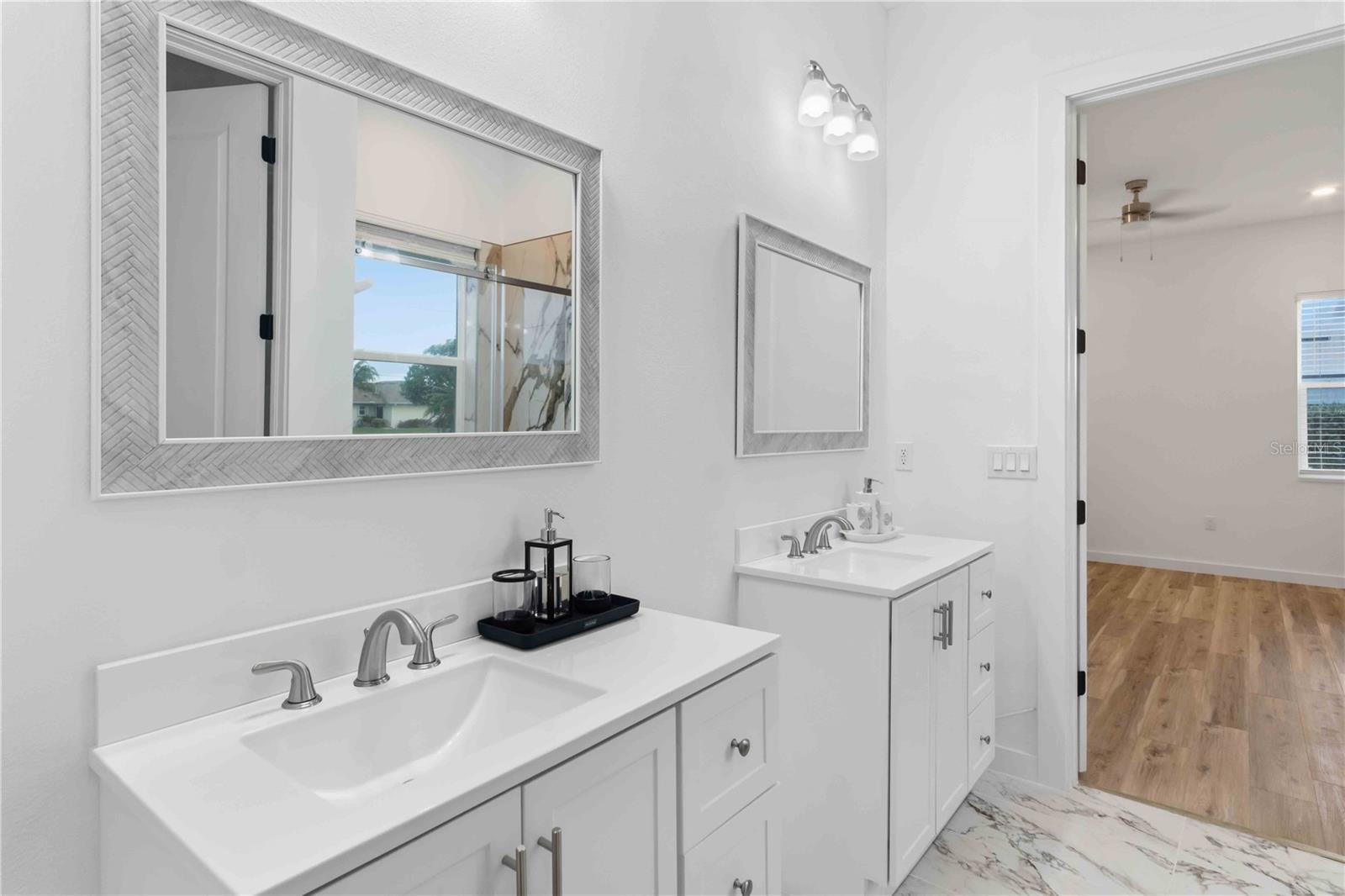 1215 RIO DE JANEIRO AVE, PUNTA GORDA, FL, 33983