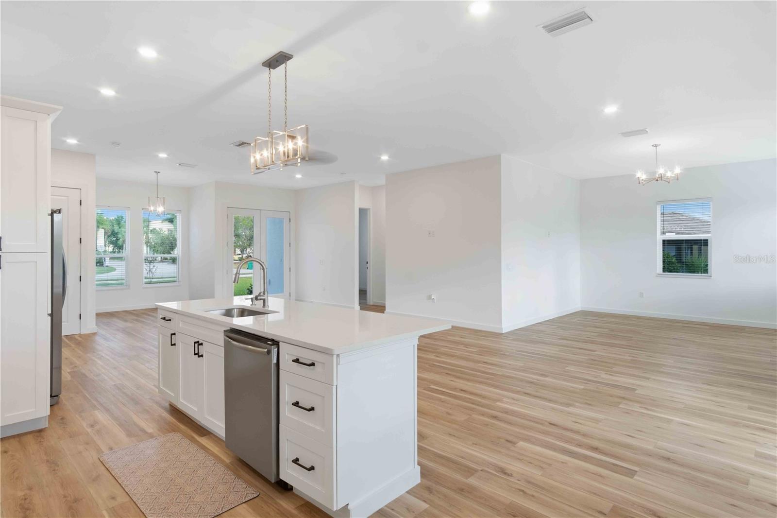 1215 RIO DE JANEIRO AVE, PUNTA GORDA, FL, 33983