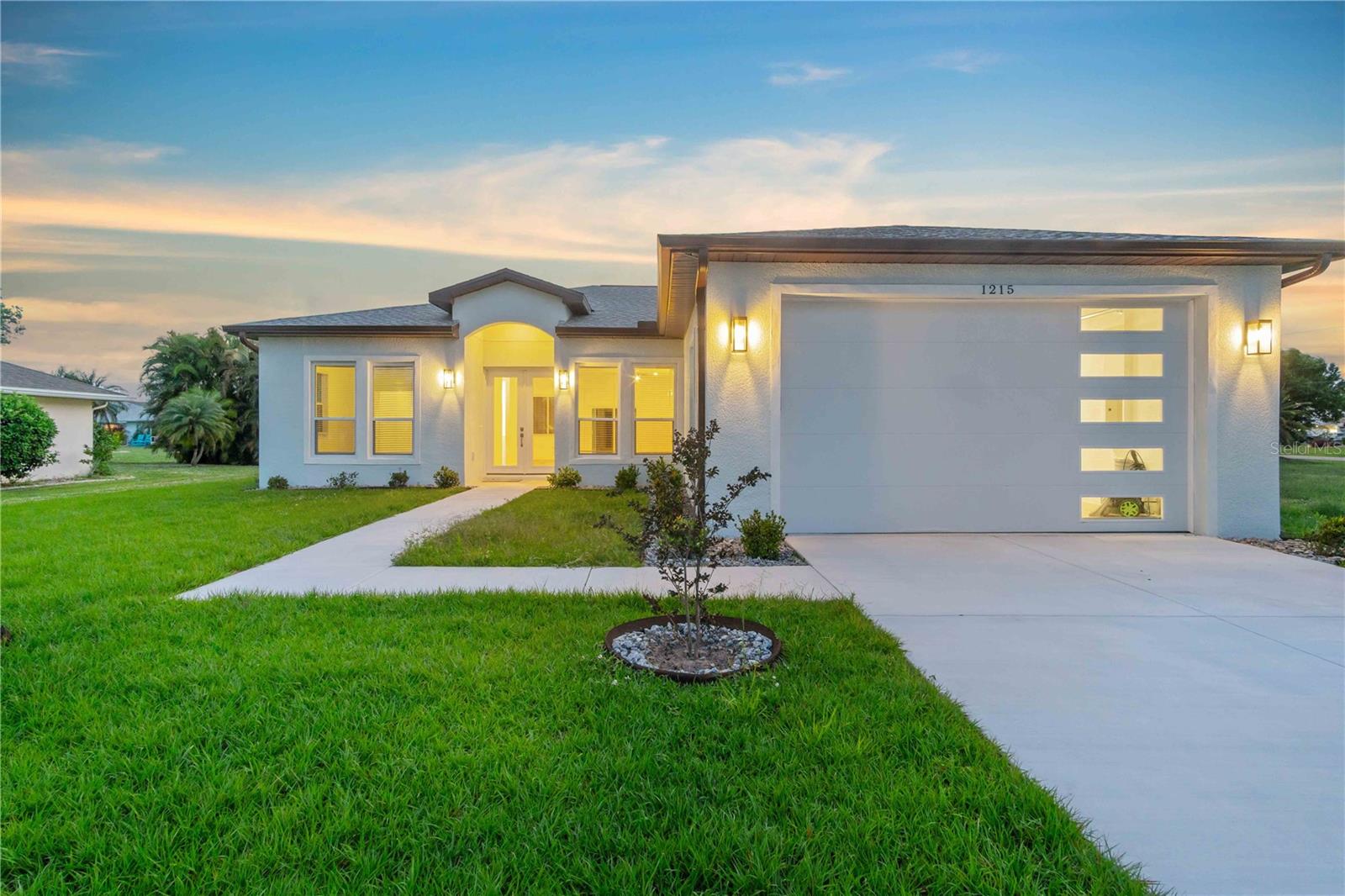 1215 RIO DE JANEIRO AVE, PUNTA GORDA, FL, 33983