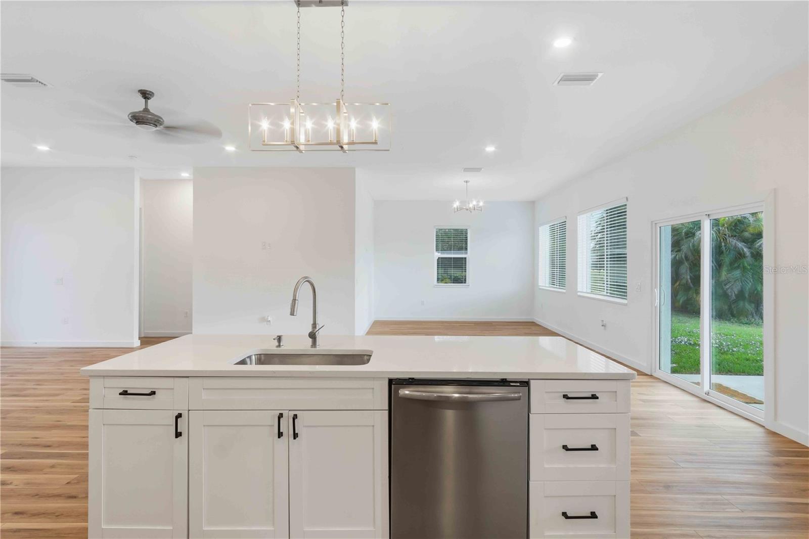 1215 RIO DE JANEIRO AVE, PUNTA GORDA, FL, 33983