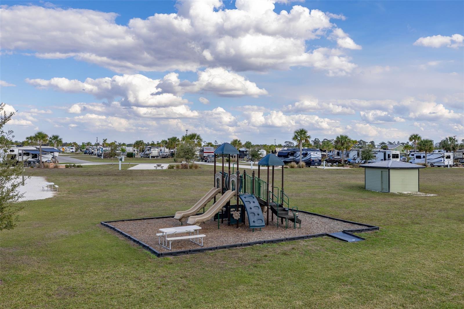 325 TIKI TURN (HWY 630) E, LAKE WALES, FL, 33898