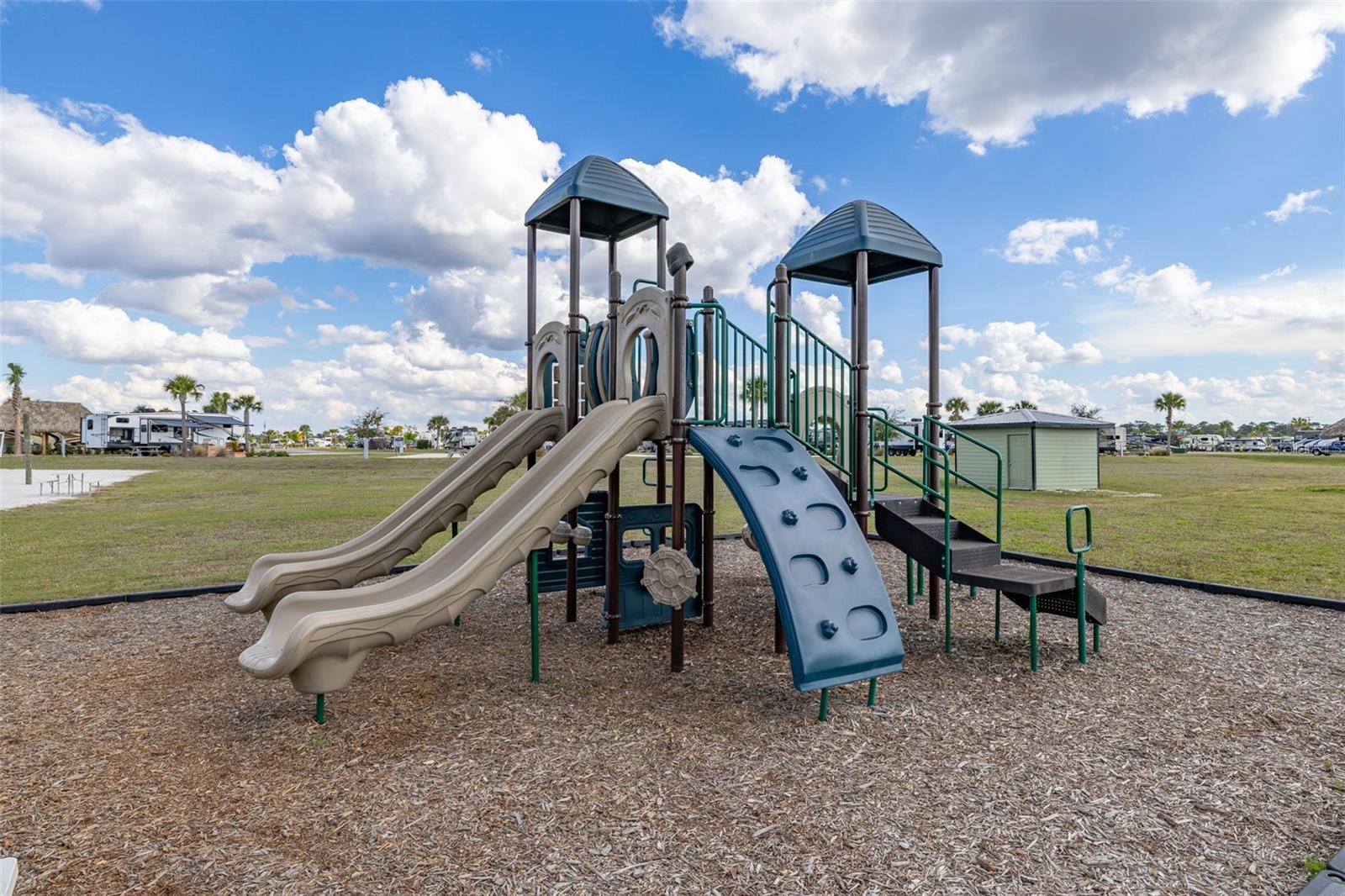 325 TIKI TURN (HWY 630) E, LAKE WALES, FL, 33898