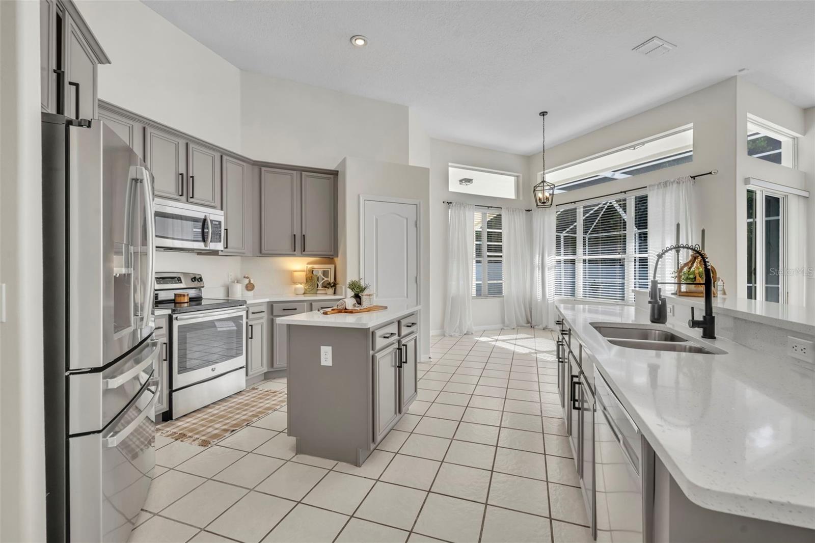 1054 LANDVIEW CT, ORLANDO, FL, 32828