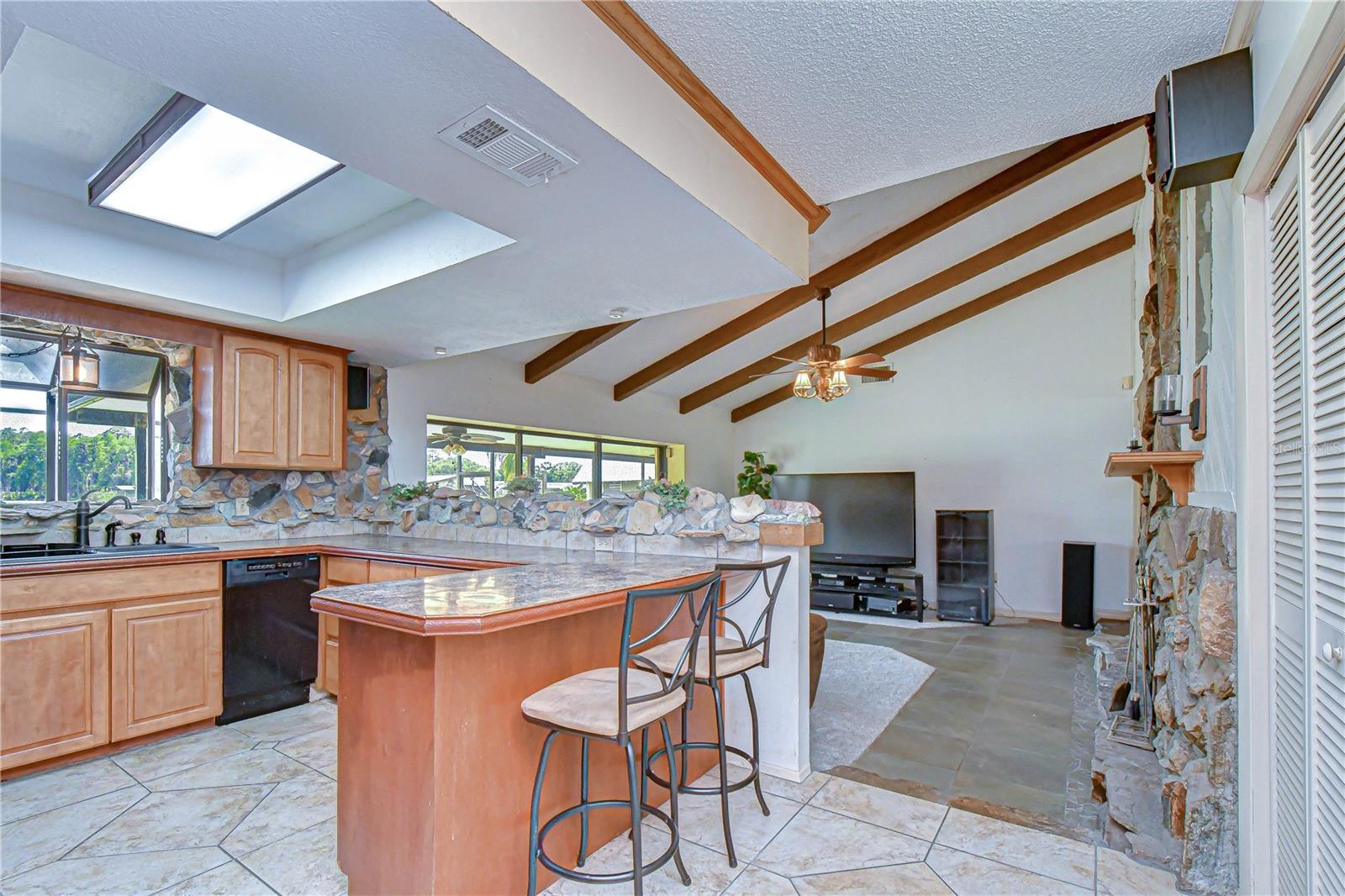 21924 OCEAN PINES DR, LAND O LAKES, FL, 34639