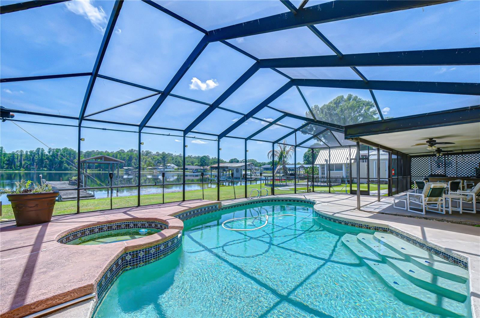 21924 OCEAN PINES DR, LAND O LAKES, FL, 34639