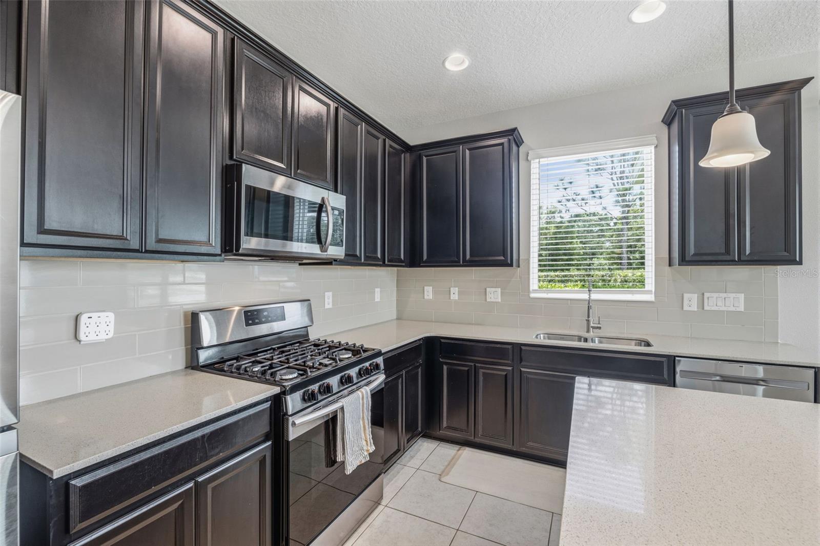6380 CAMINO DR, APOLLO BEACH, FL, 33572