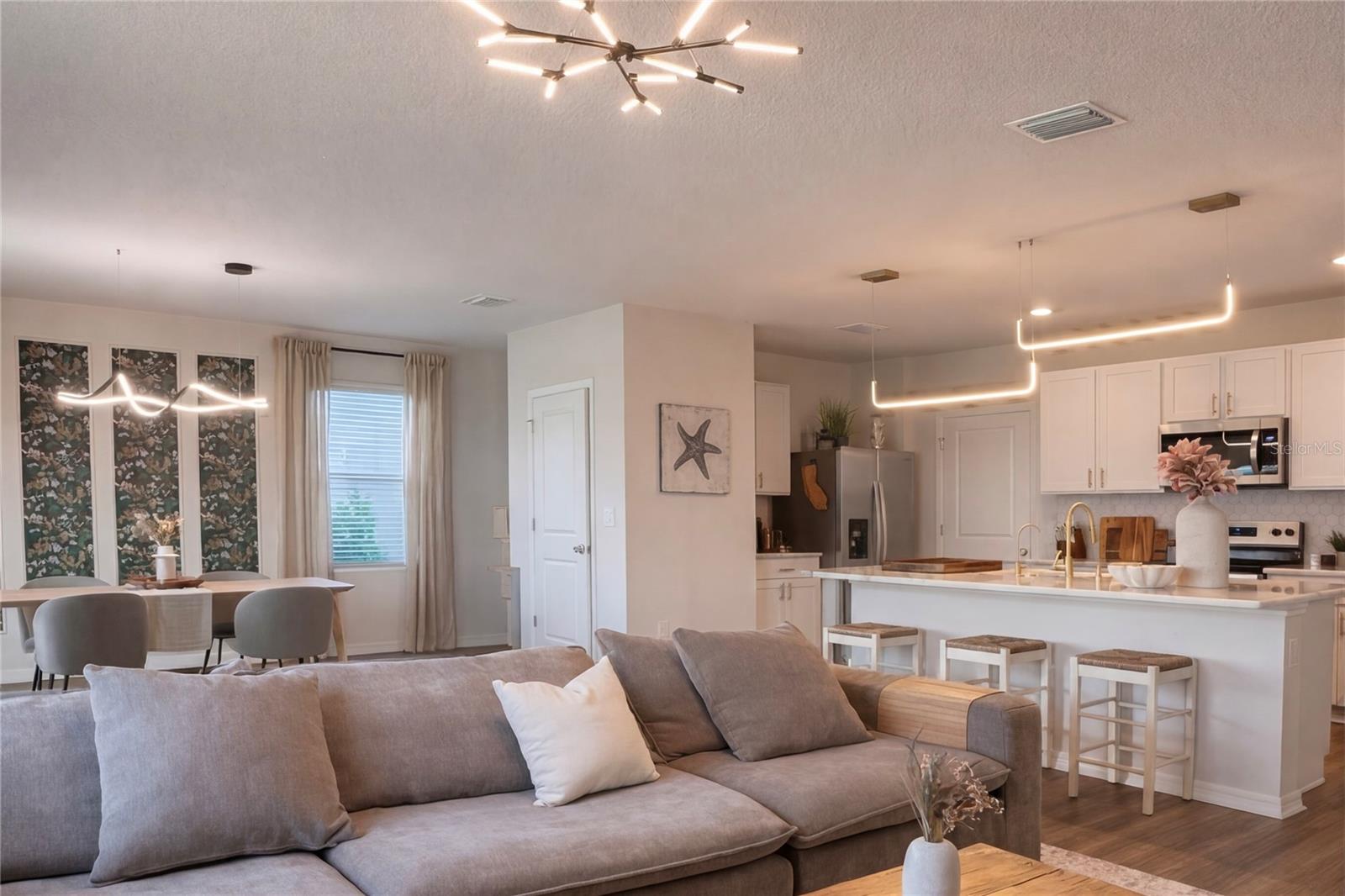 3419 HILLTOP CIR, BRADENTON, FL, 34211