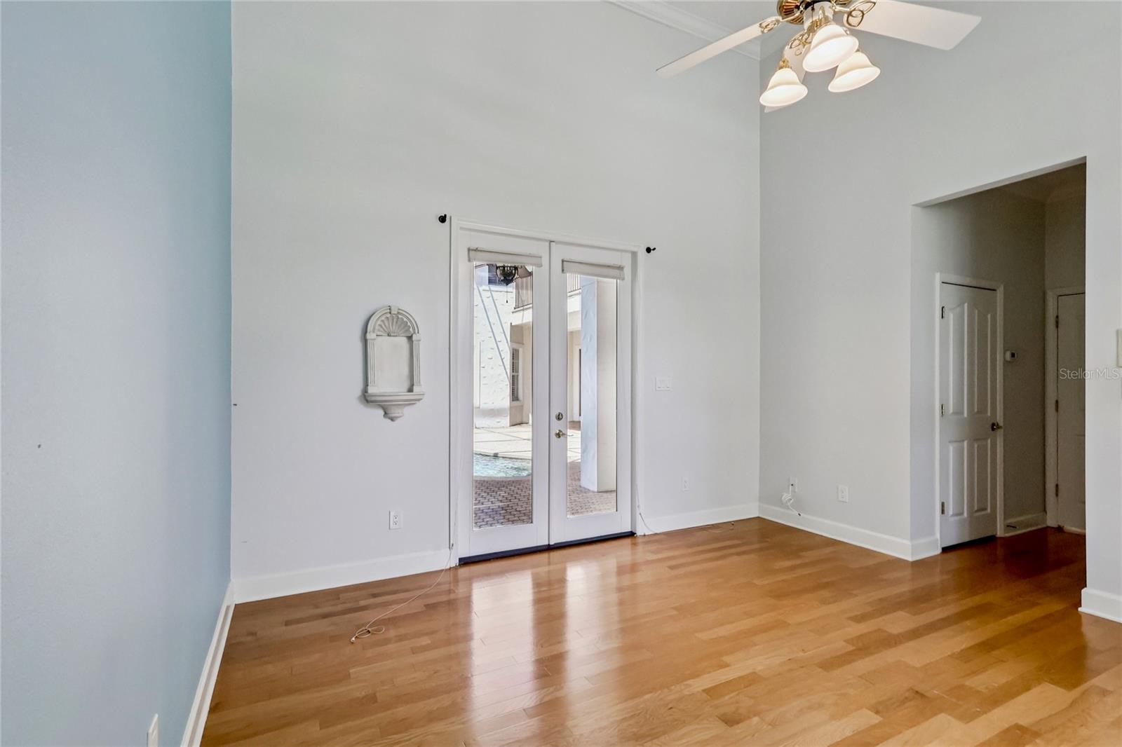 2068 ROBERTS POINT DR, WINDERMERE, FL, 34786